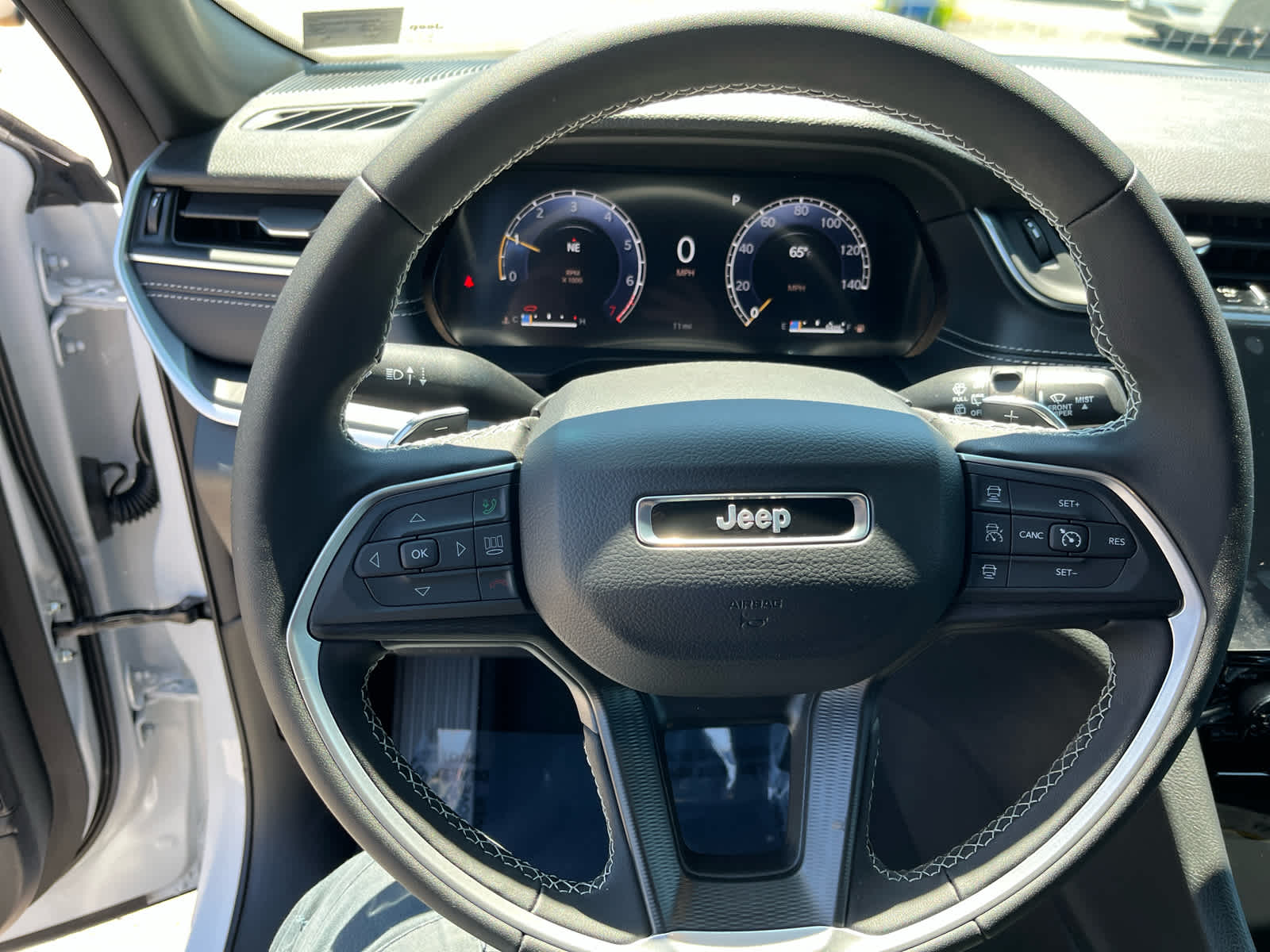 2026 Jeep Grand Cherokee Laredo