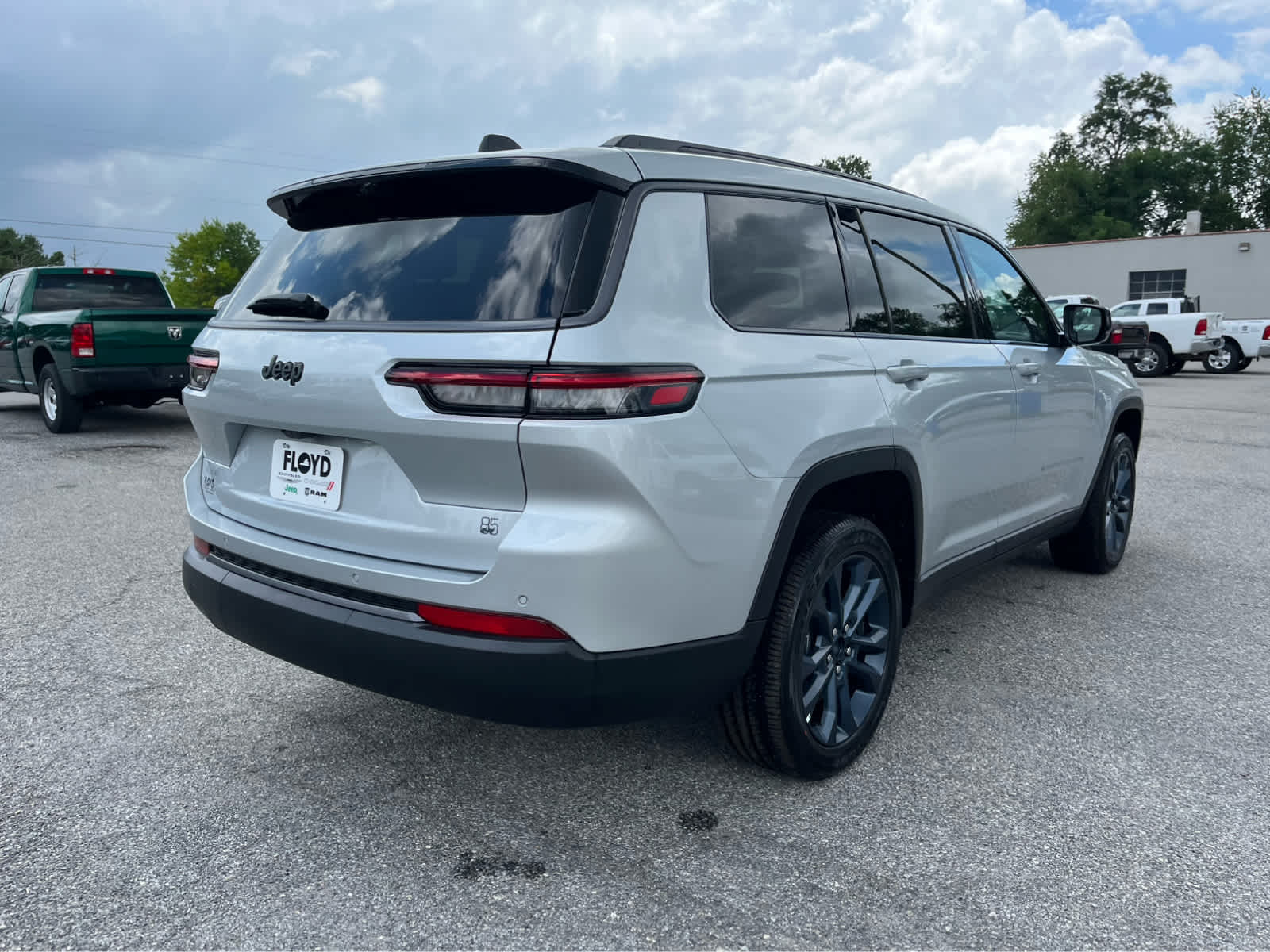 2026 Jeep Grand Cherokee L 85th Anniversary Edition