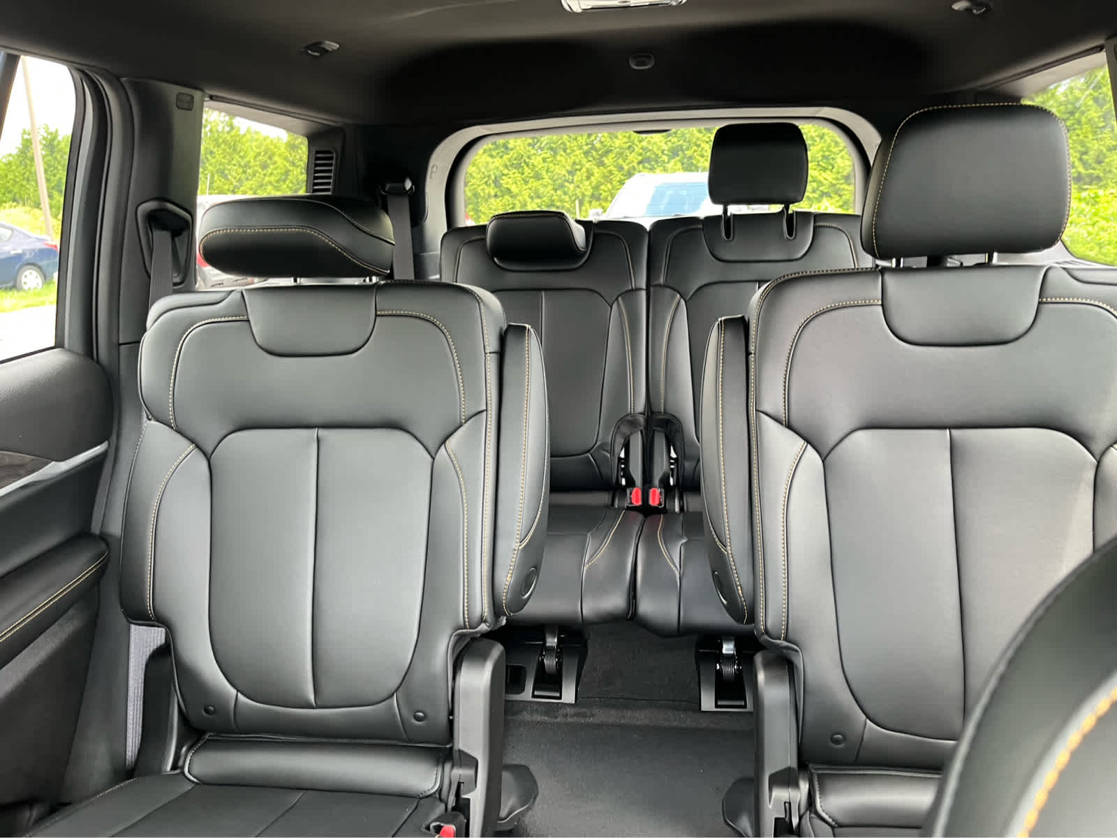 2026 Jeep Grand Cherokee L 85th Anniversary Edition