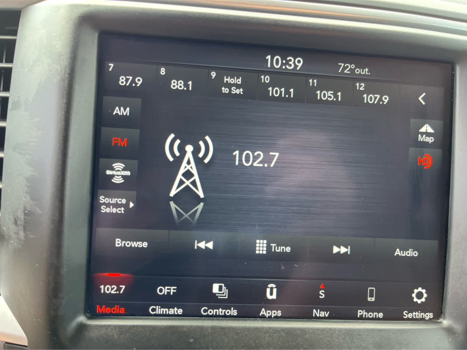 2023 Ram 1500 Classic SLT
