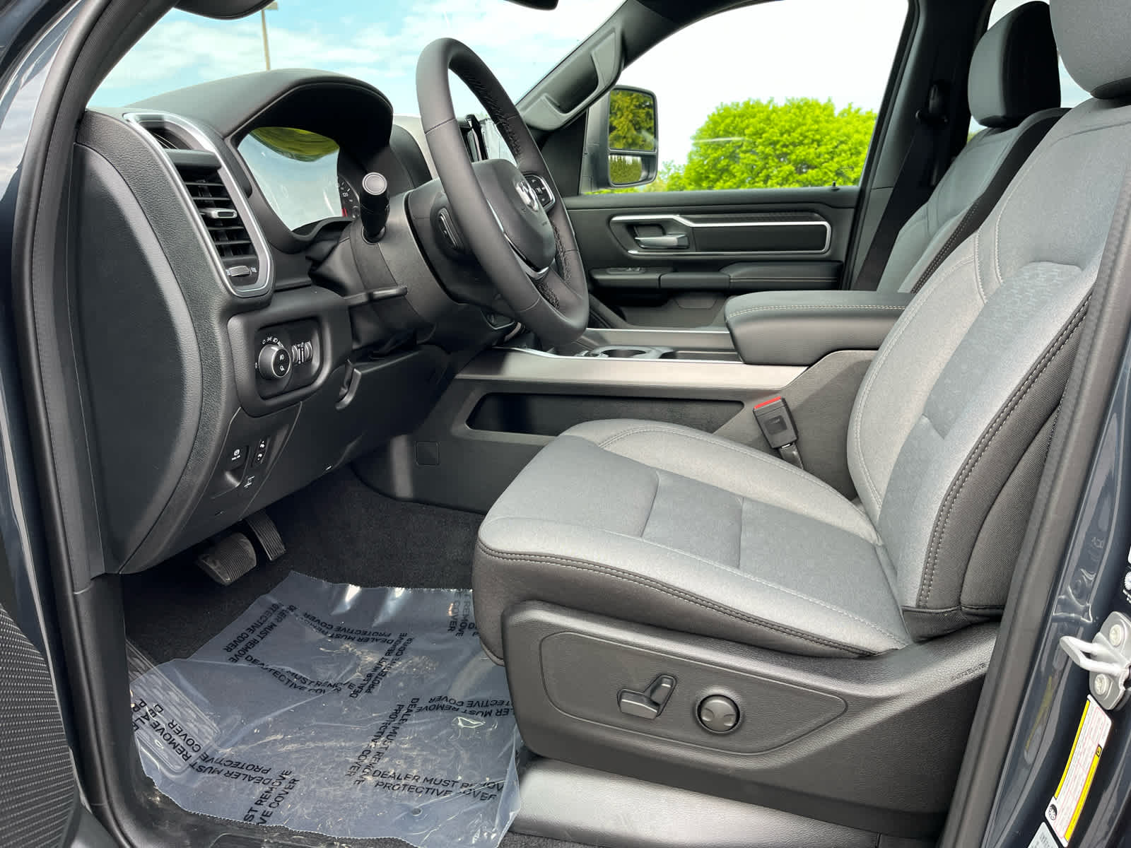 2026 Ram 1500 Big Horn Crew Cab 4x4 5'7" Box