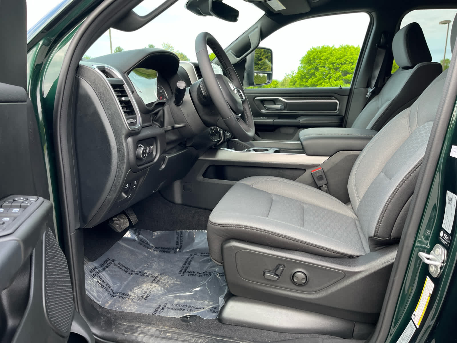 2026 Ram 1500 Big Horn Crew Cab 4x4 5'7" Box