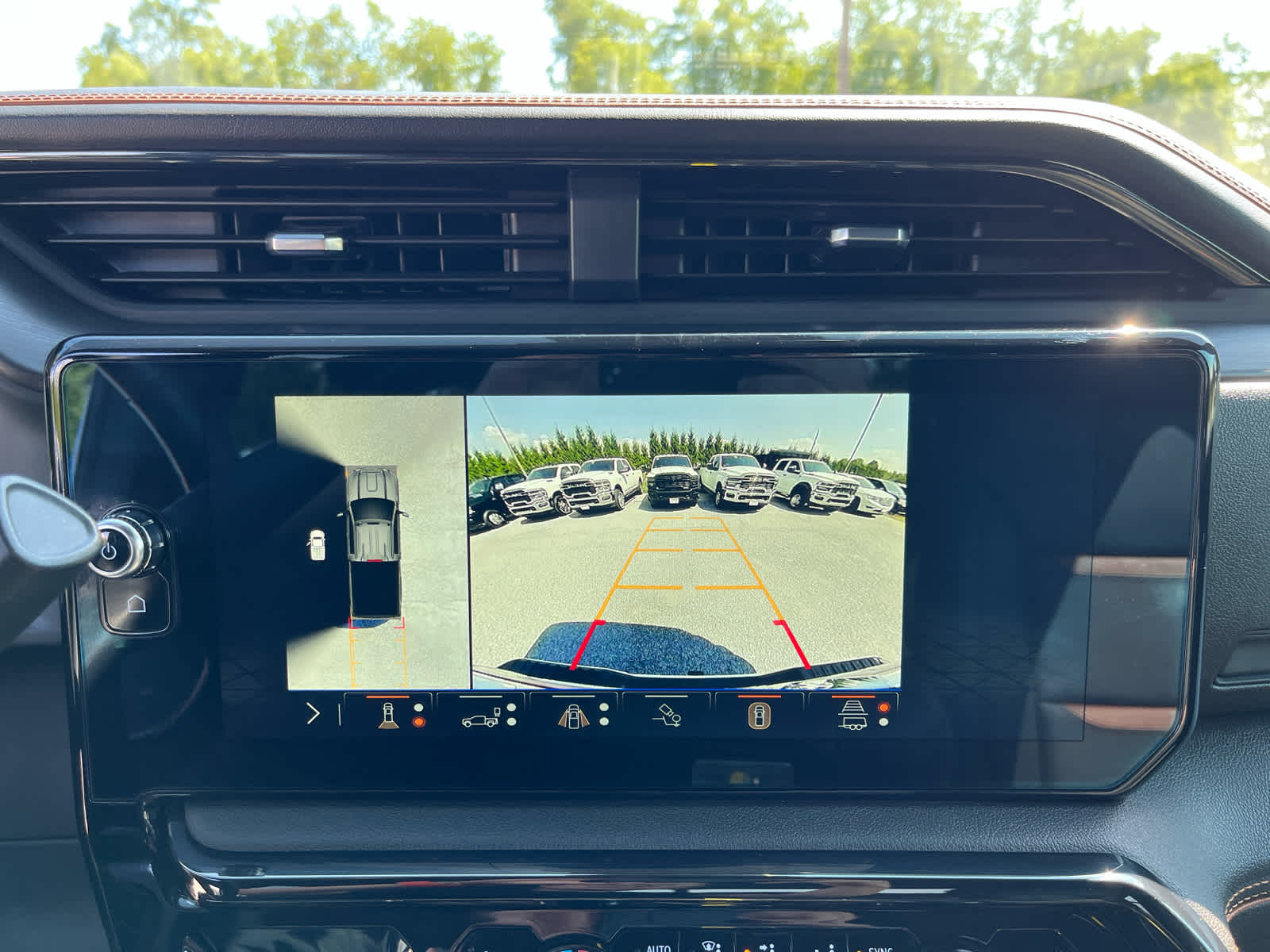 2025 GMC Sierra 2500HD AT4