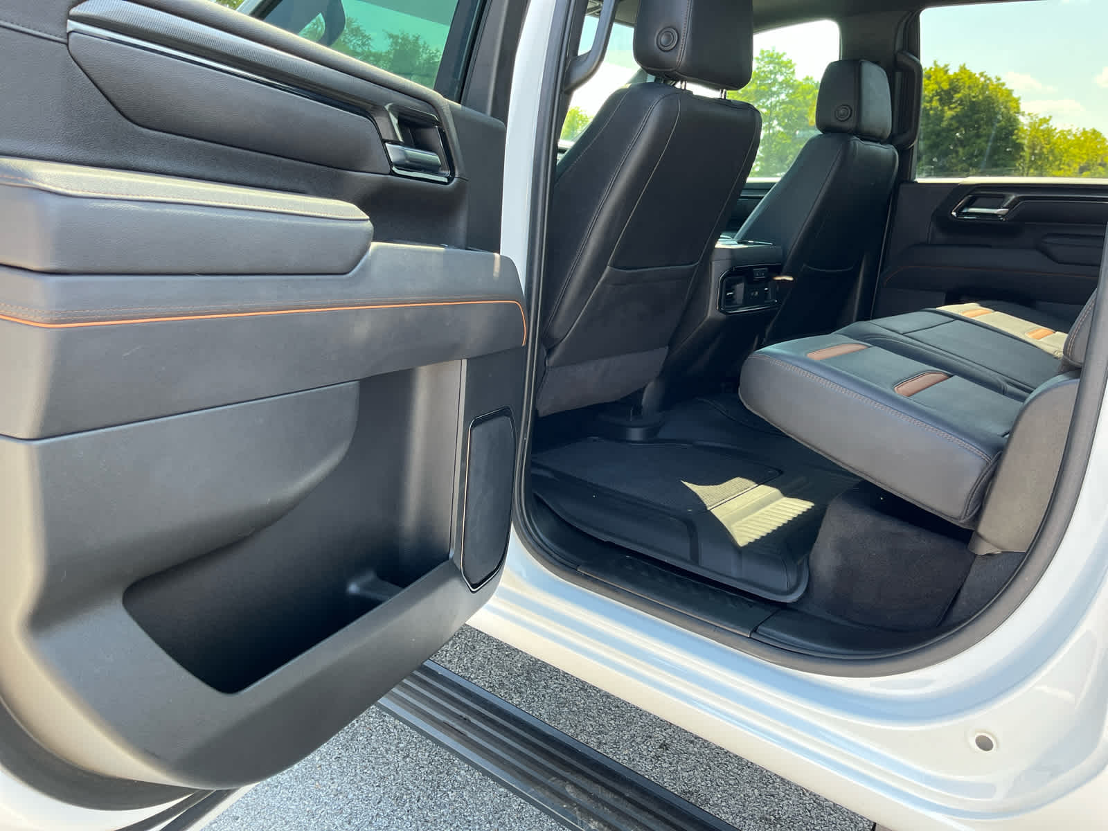 2025 GMC Sierra 2500HD AT4