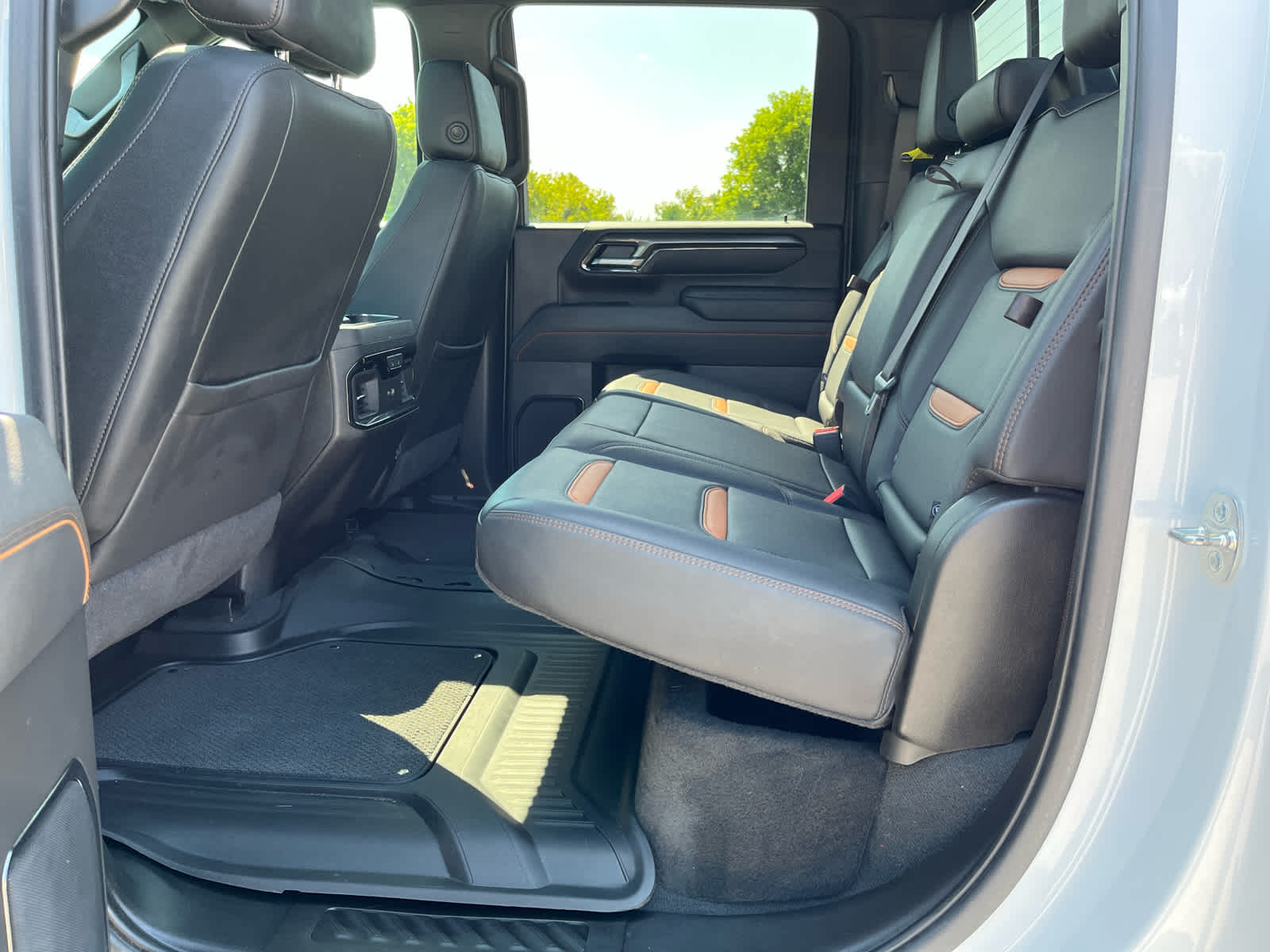 2025 GMC Sierra 2500HD AT4