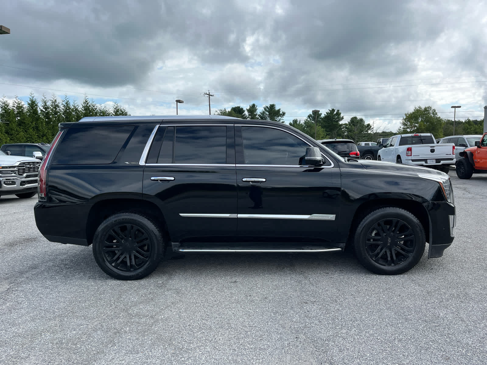 2018 Cadillac Escalade Standard