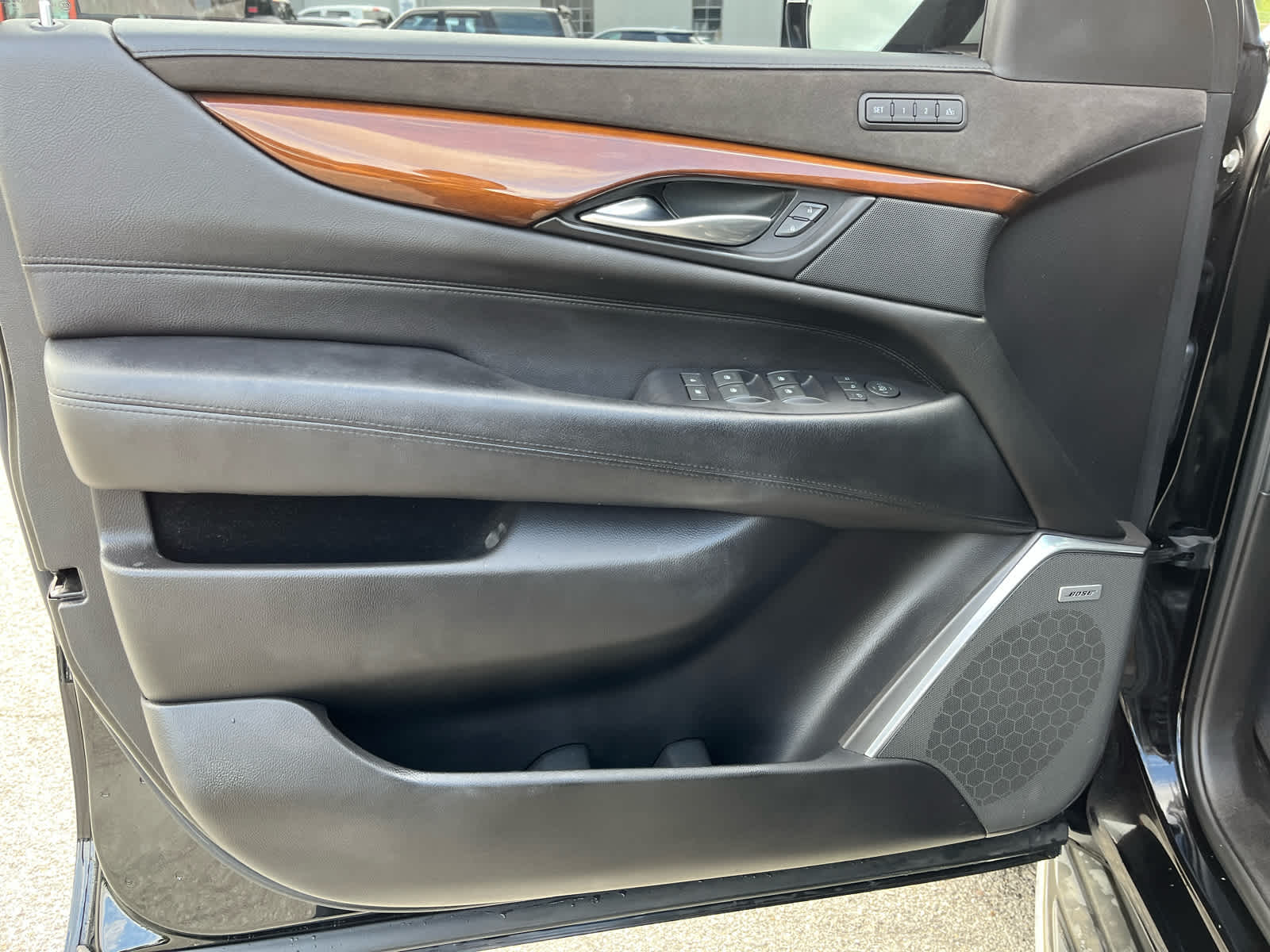 2018 Cadillac Escalade Standard