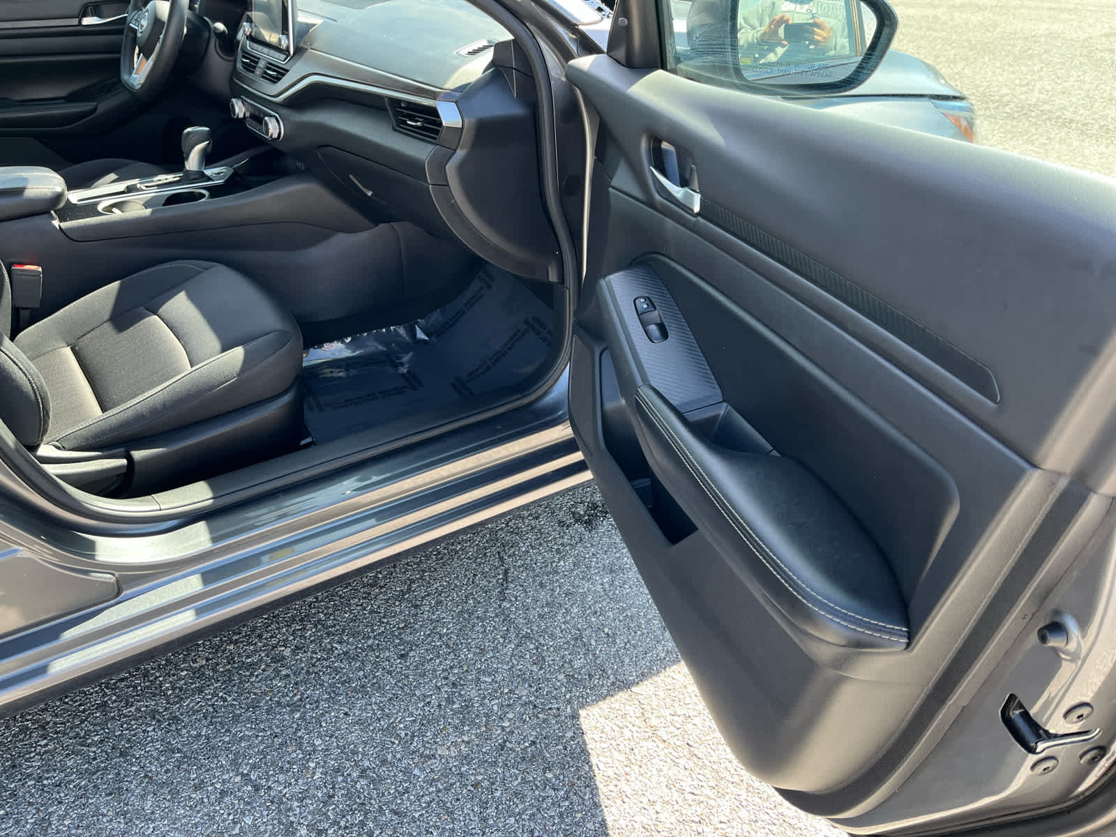 2024 Nissan Altima SV