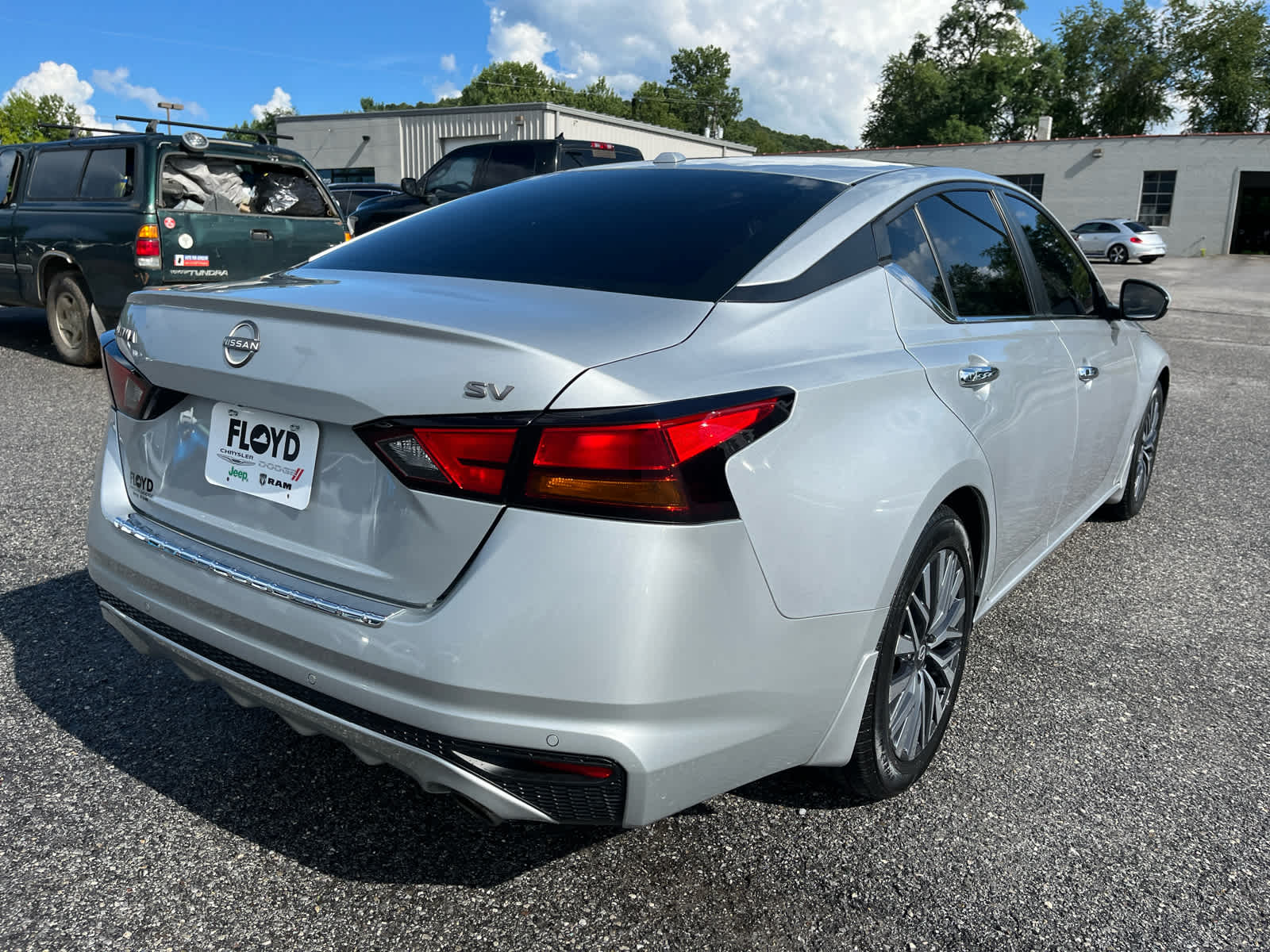 2023 Nissan Altima SV