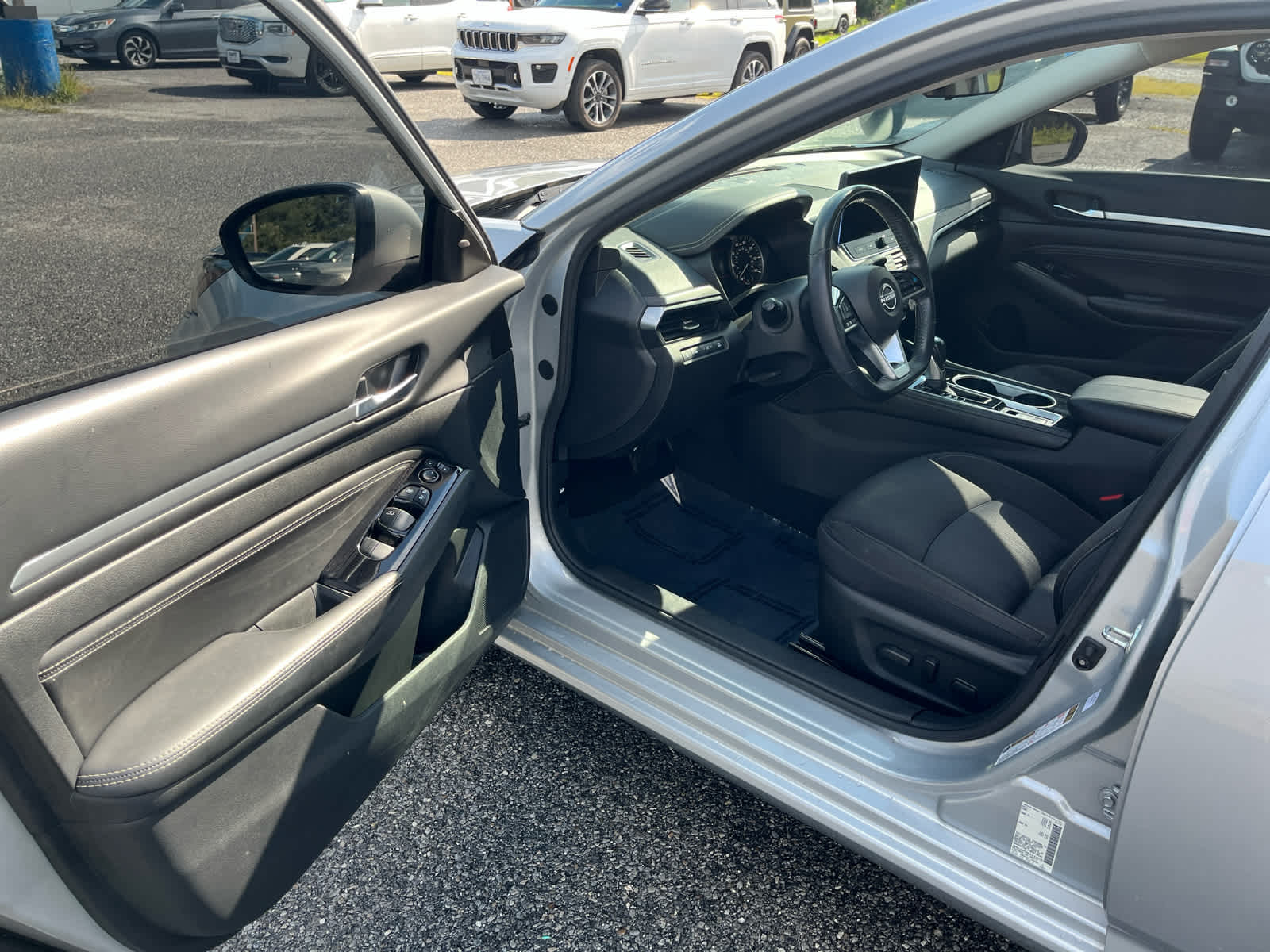 2023 Nissan Altima SV