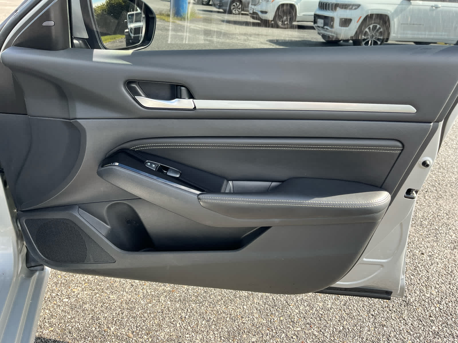 2023 Nissan Altima SV