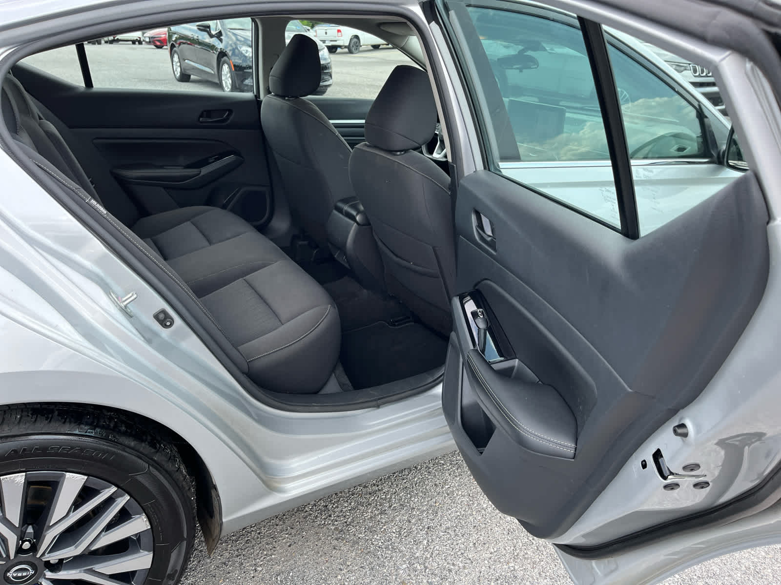 2023 Nissan Altima SV