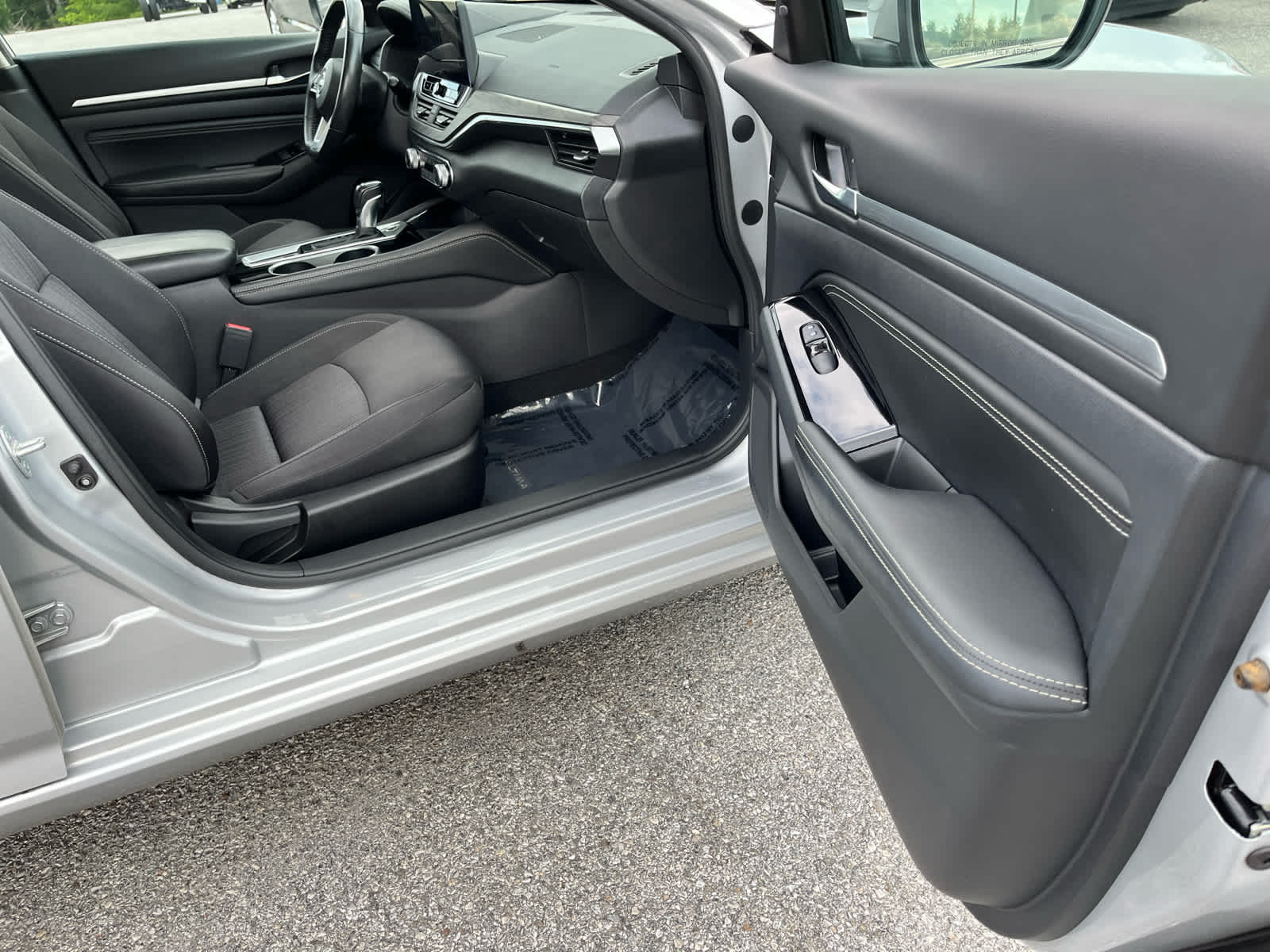 2023 Nissan Altima SV