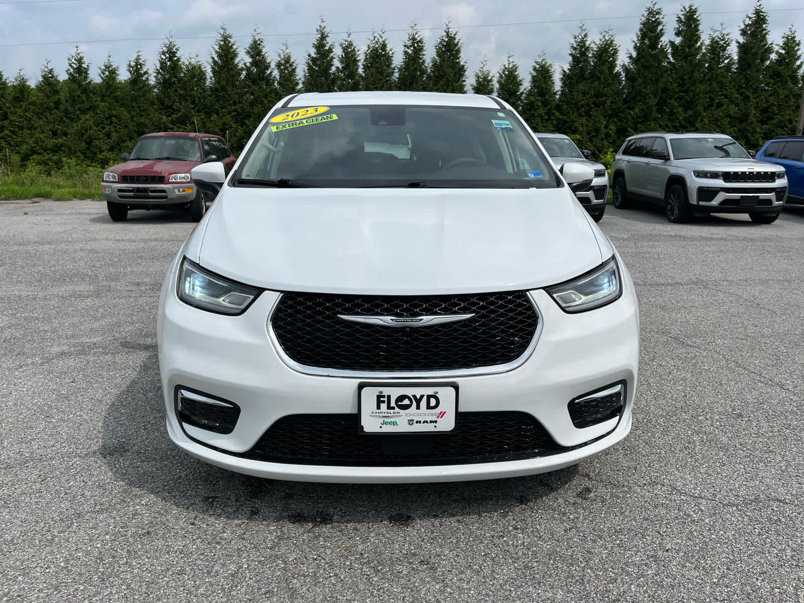 2023 Chrysler Pacifica Touring L