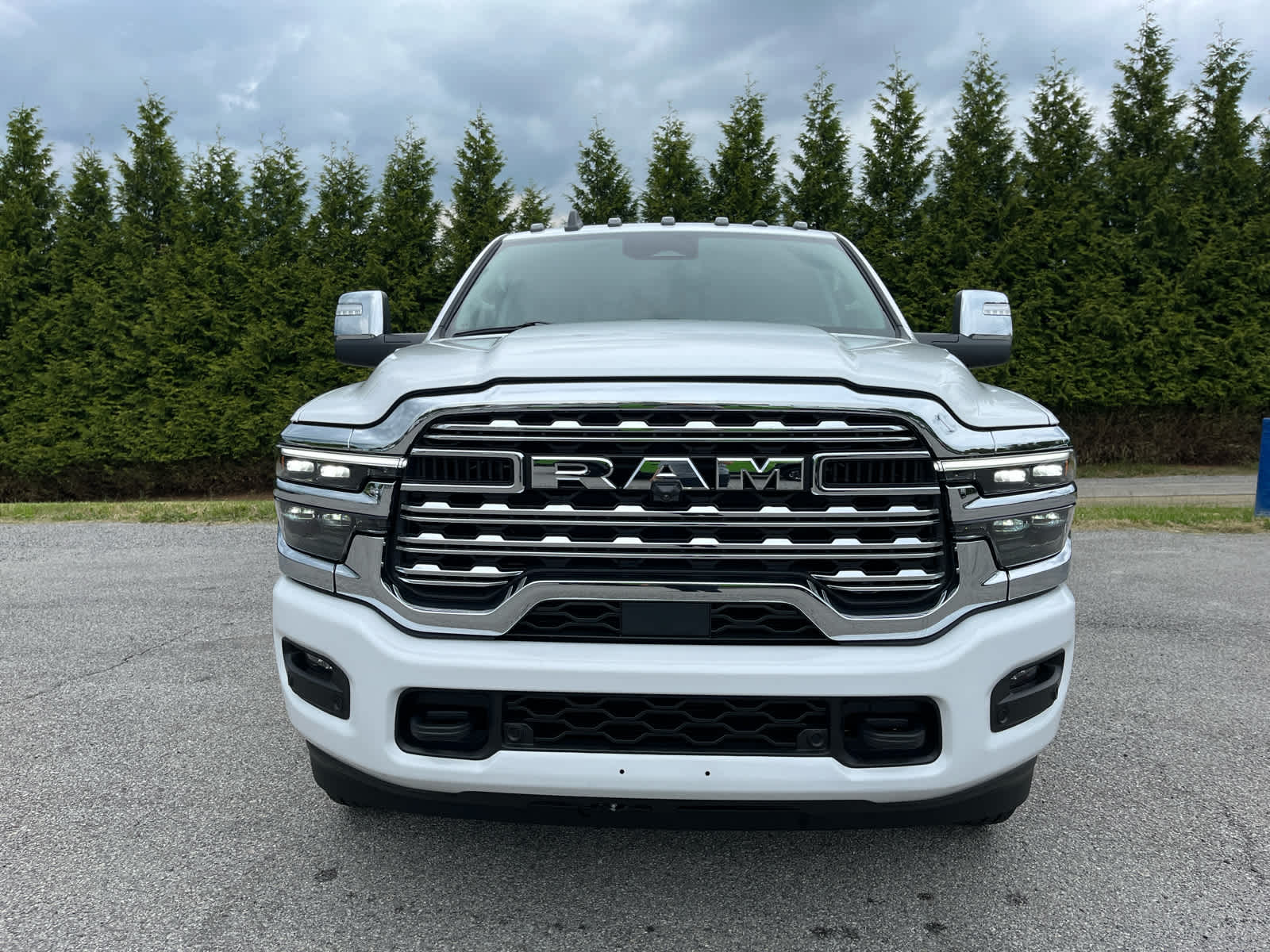 2026 Ram 3500 Limited Longhorn Crew Cab 4x4 8' Box