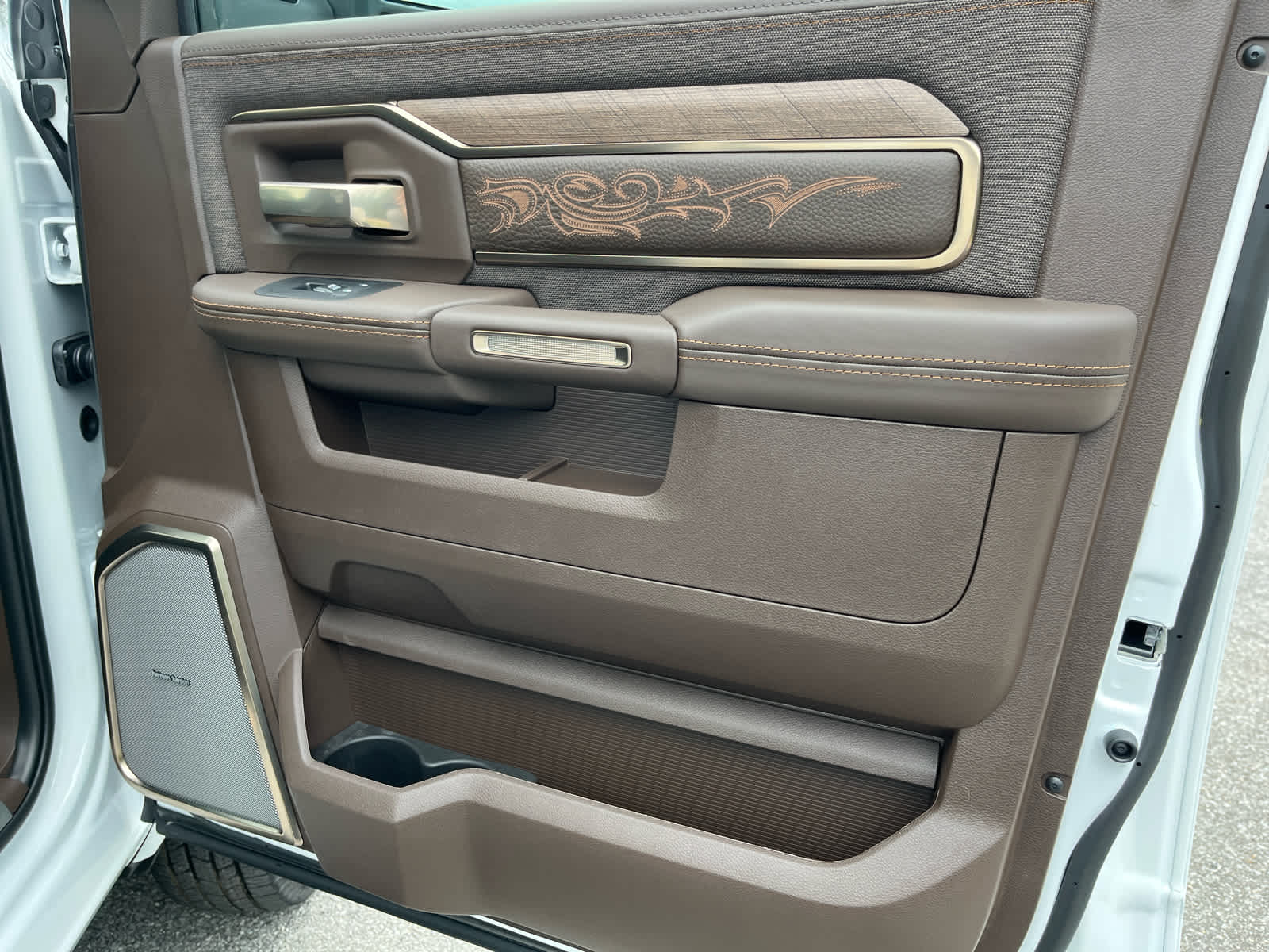 2026 Ram 3500 Limited Longhorn Crew Cab 4x4 8' Box