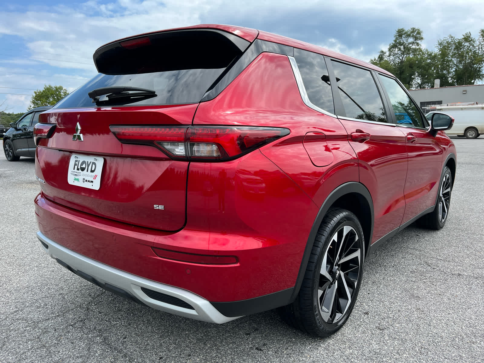 2024 Mitsubishi Outlander SE