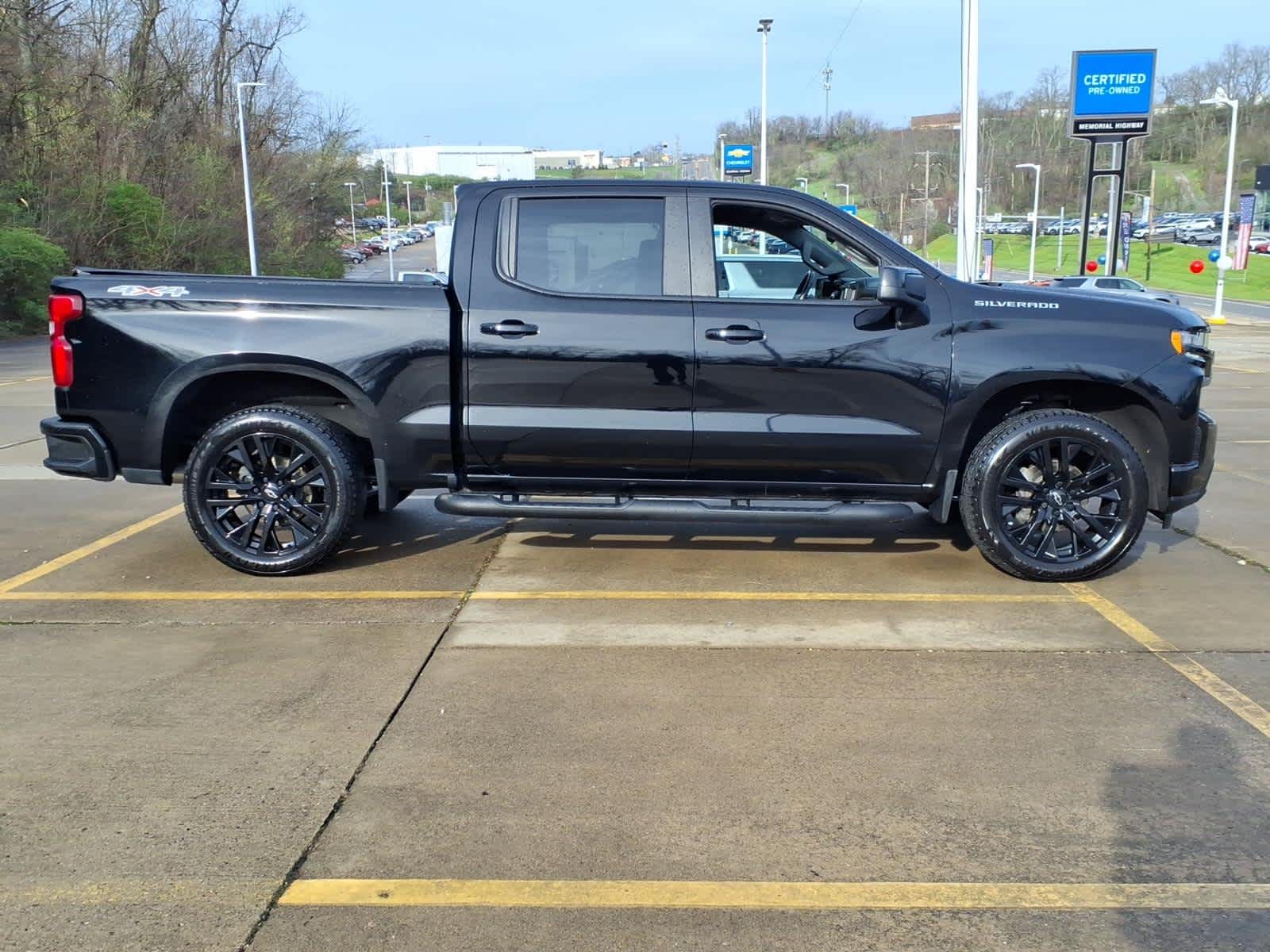 View vehicle photo 7