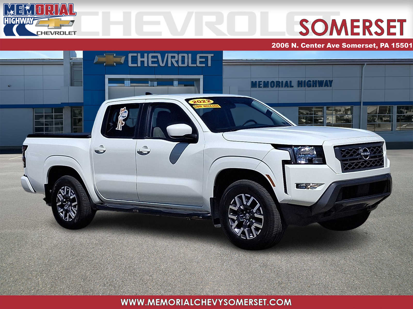 Glacier White 2022 Nissan Frontier SV Crew Cab 4WD Pickup Truck Four-Wheel Drive 9-Speed Automatic