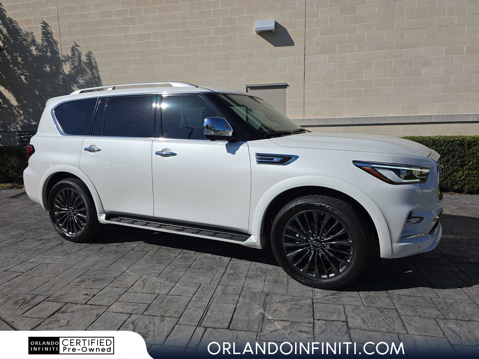 2024 INFINITI QX80 Sensory 4WD