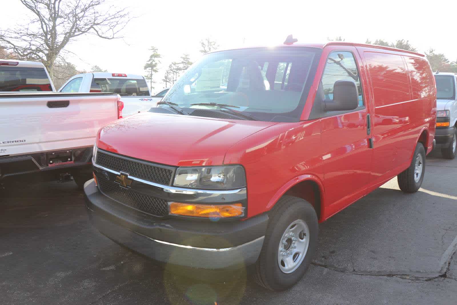 2025 Chevrolet Express Cargo 3500 RWD