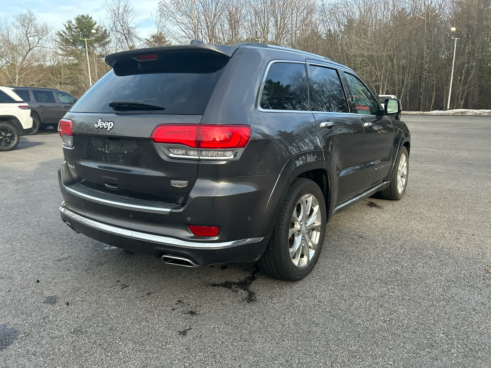 View vehicle photo 5