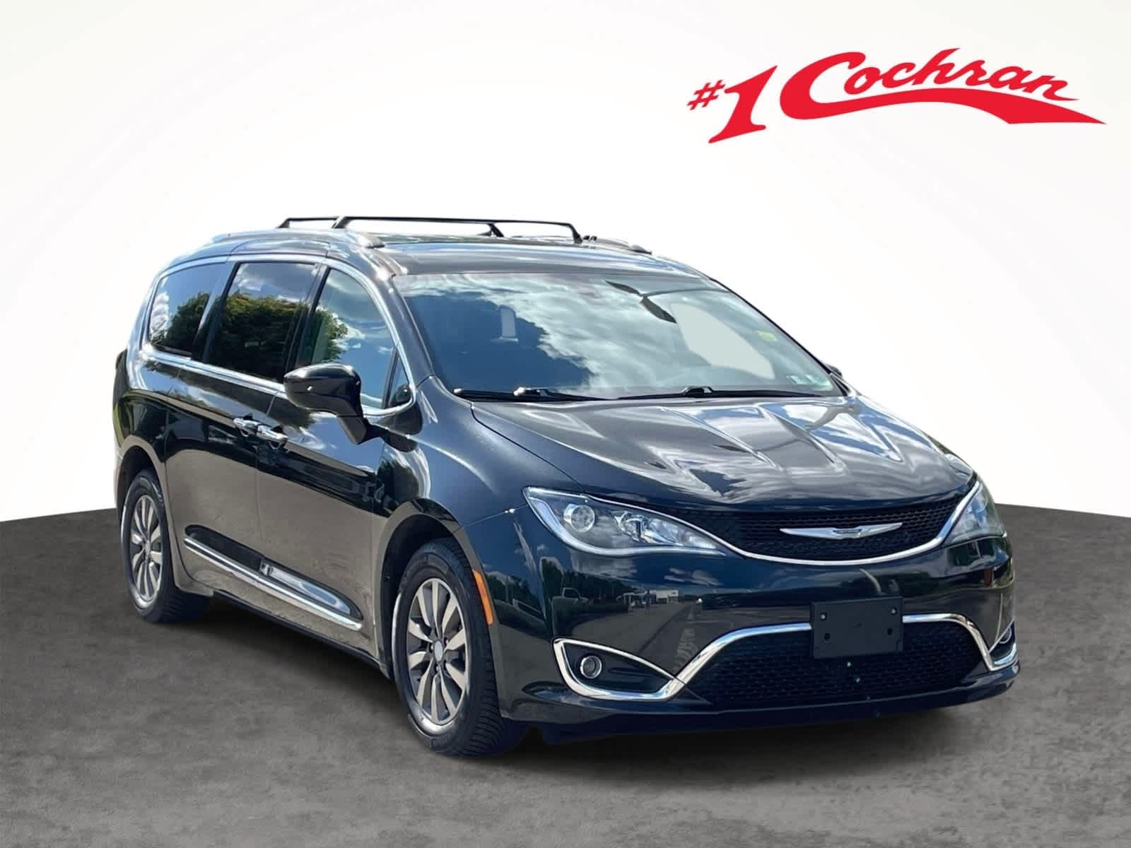 Brilliant Black Crystal Pearlcoat 2020 Chrysler Pacifica Touring L Plus FWD Minivan Front-Wheel Drive 9-Speed Automatic