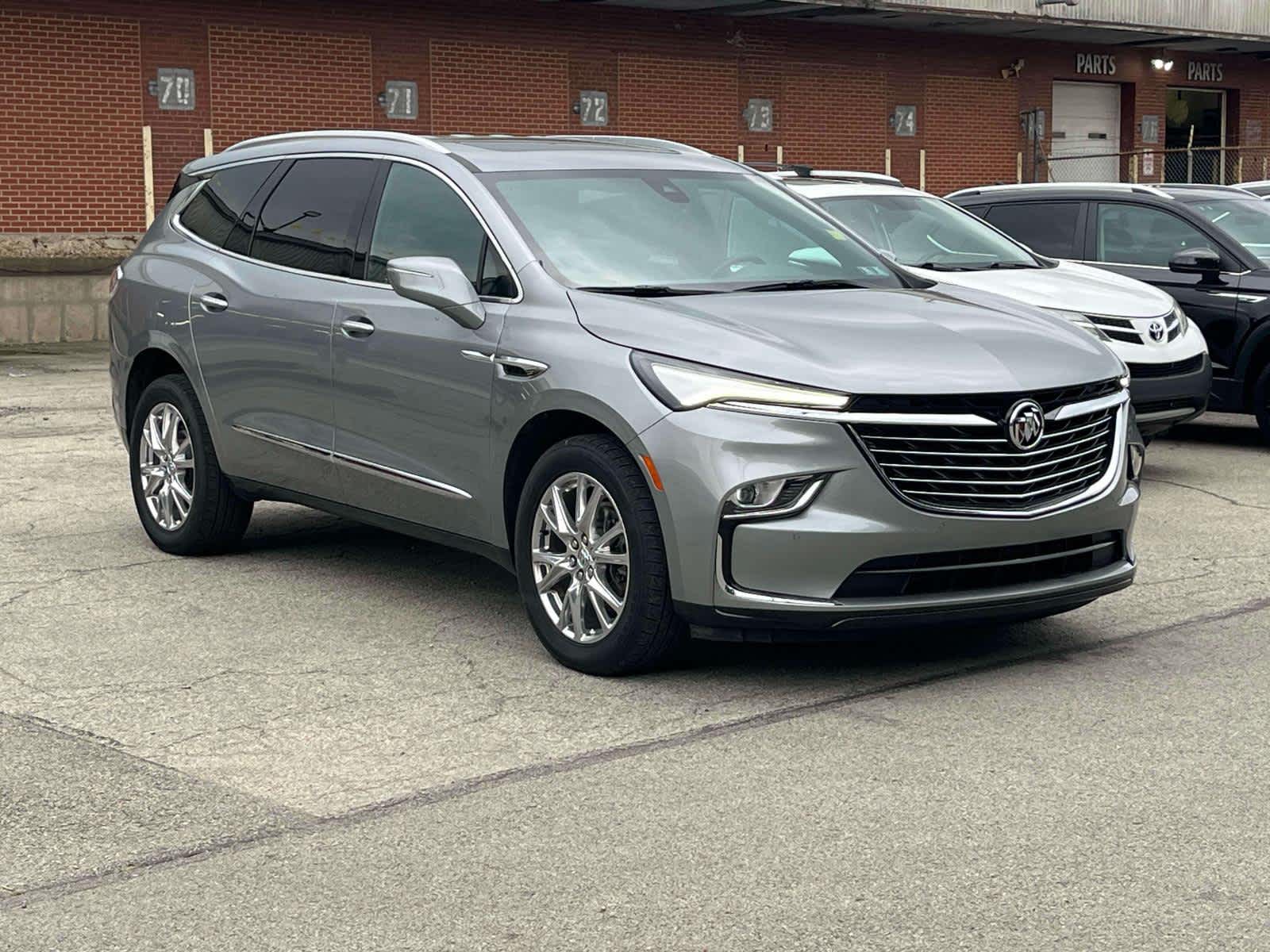 2023 Buick Enclave Essence AWD