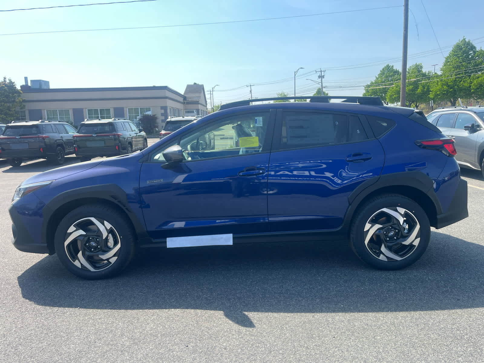 View vehicle photo 4