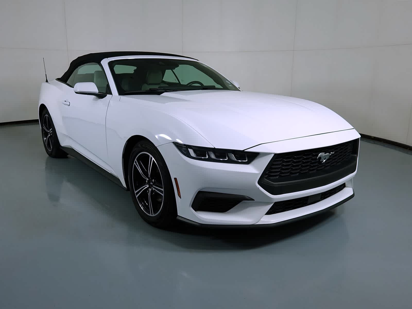 Oxford White 2024 Ford Mustang EcoBoost Premium Convertible RWD Convertible Rear-Wheel Drive Automatic