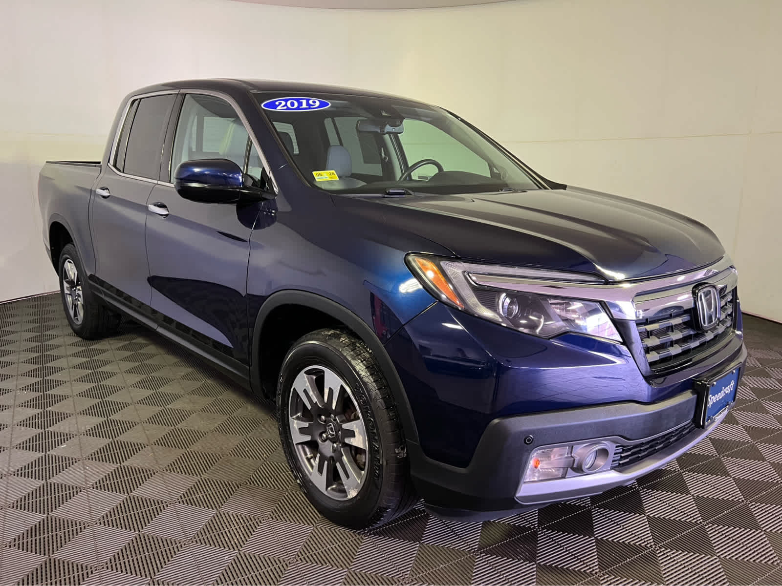 Black (Obsidian Blue Pearl) 2019 Honda Ridgeline Pickup Truck All-Wheel Drive 6-Speed Automatic