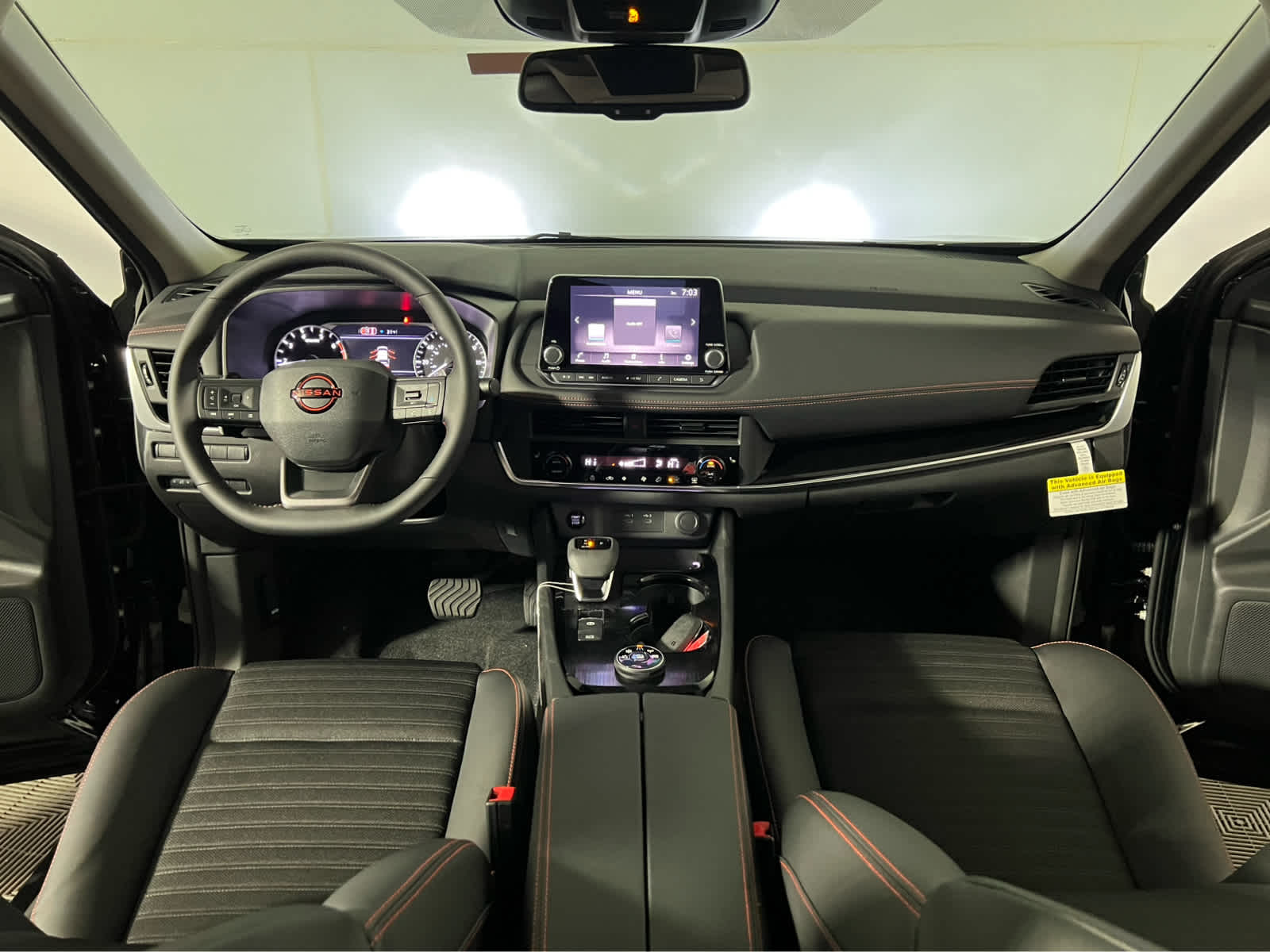 View vehicle photo 7