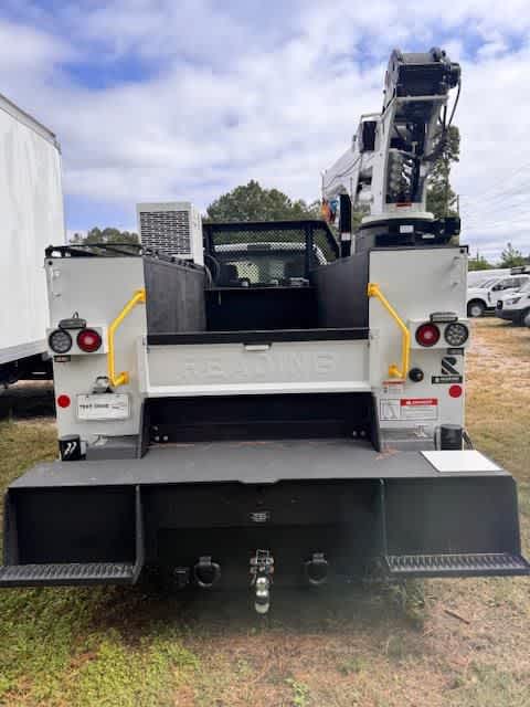 2025 Ford F-750 Base photo 2