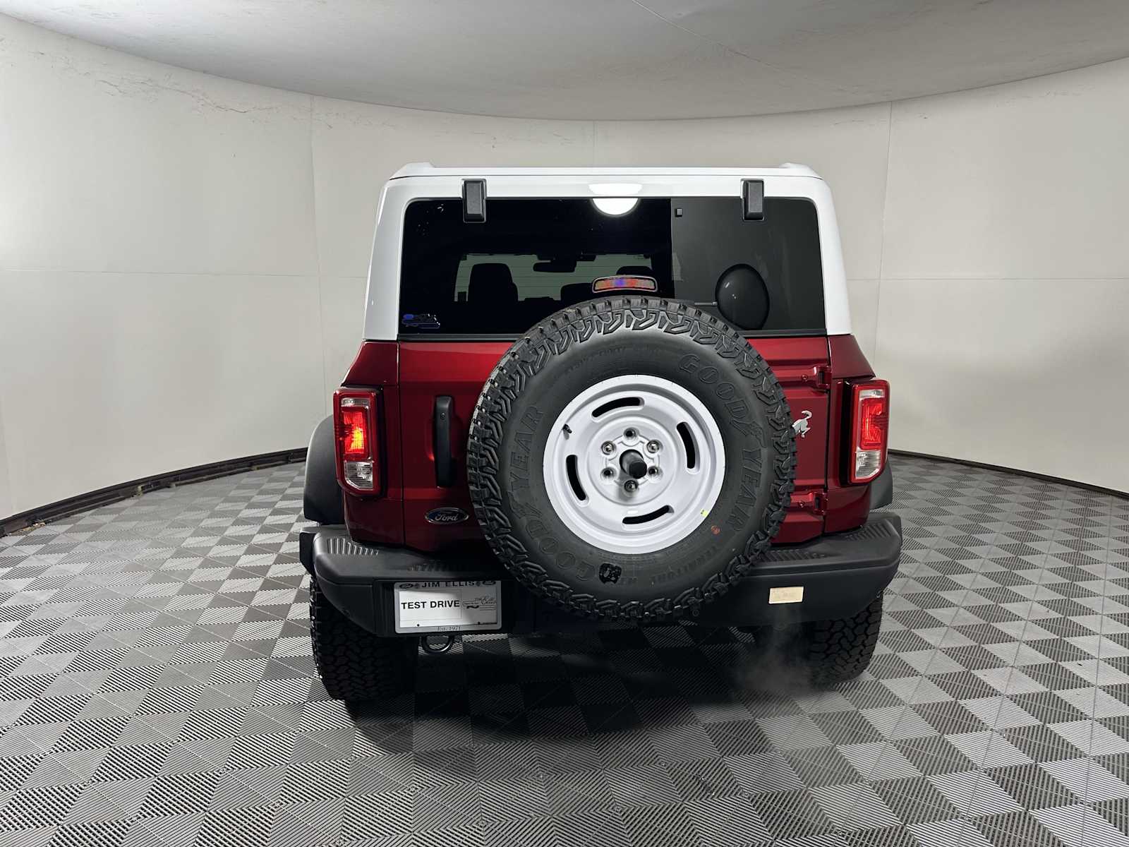 2025 Ford Bronco Heritage First Edition photo 3