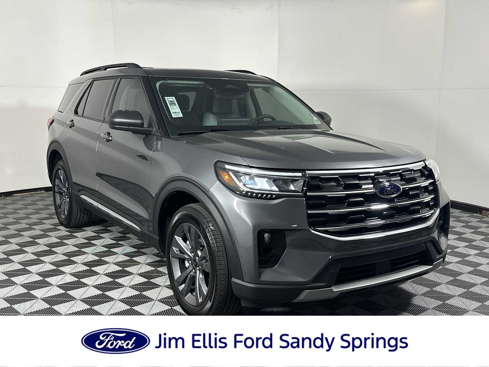 2025 Ford Explorer Active RWD