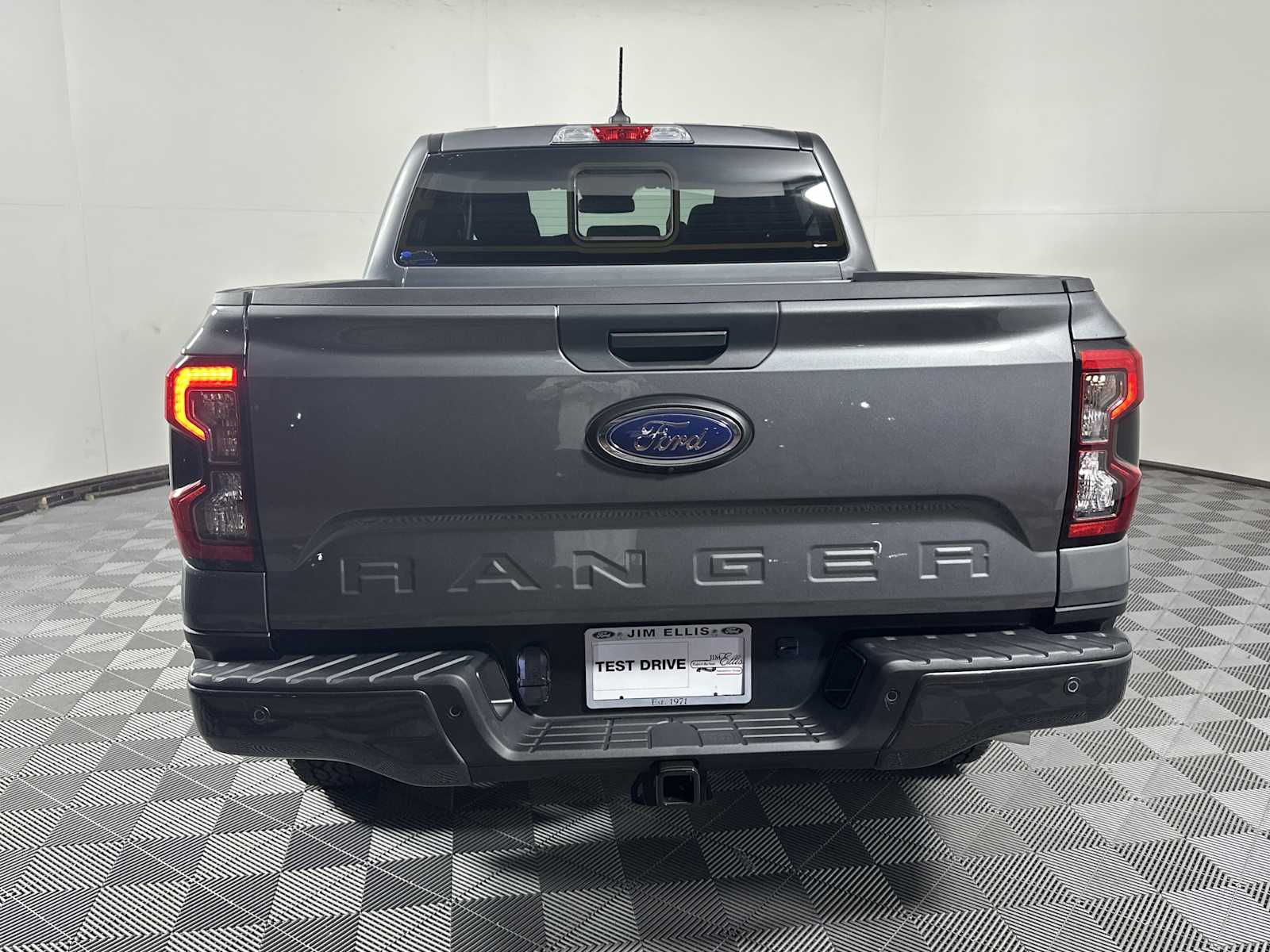 2025 Ford Ranger XLT photo 3