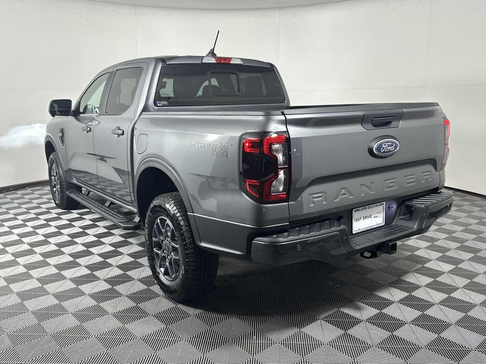 2025 Ford Ranger XLT photo 2