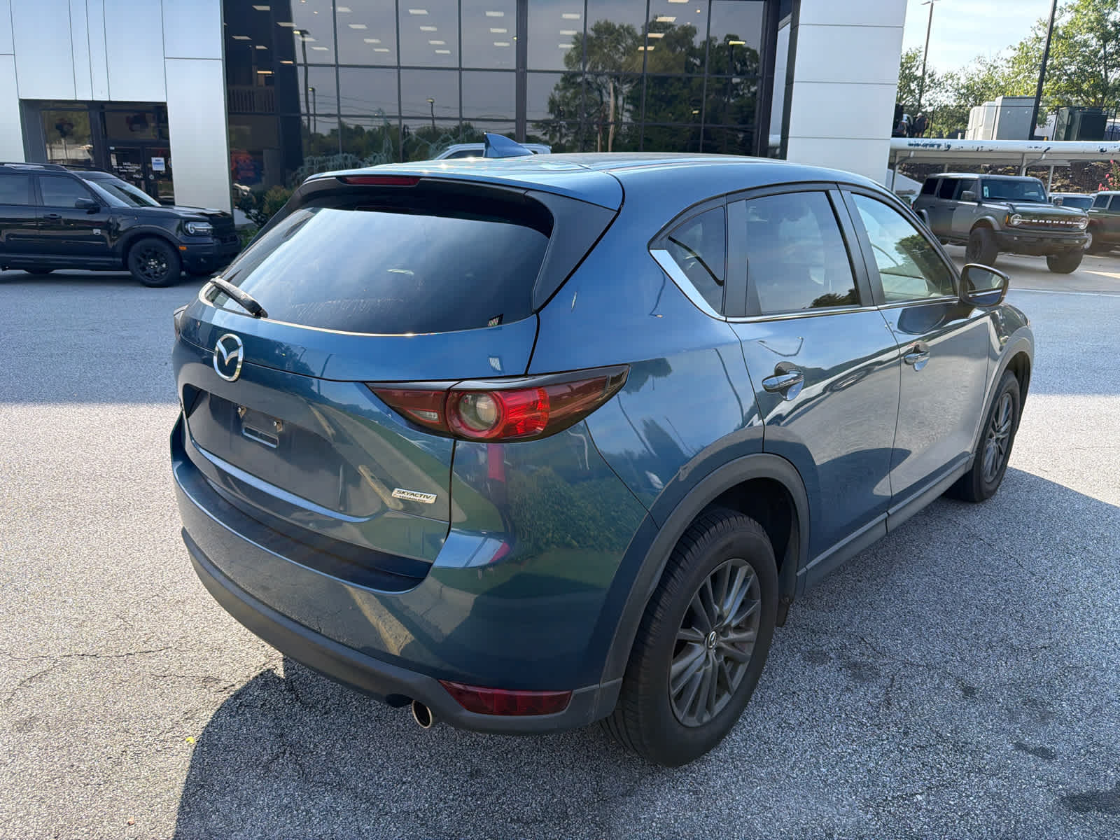 View vehicle photo 2