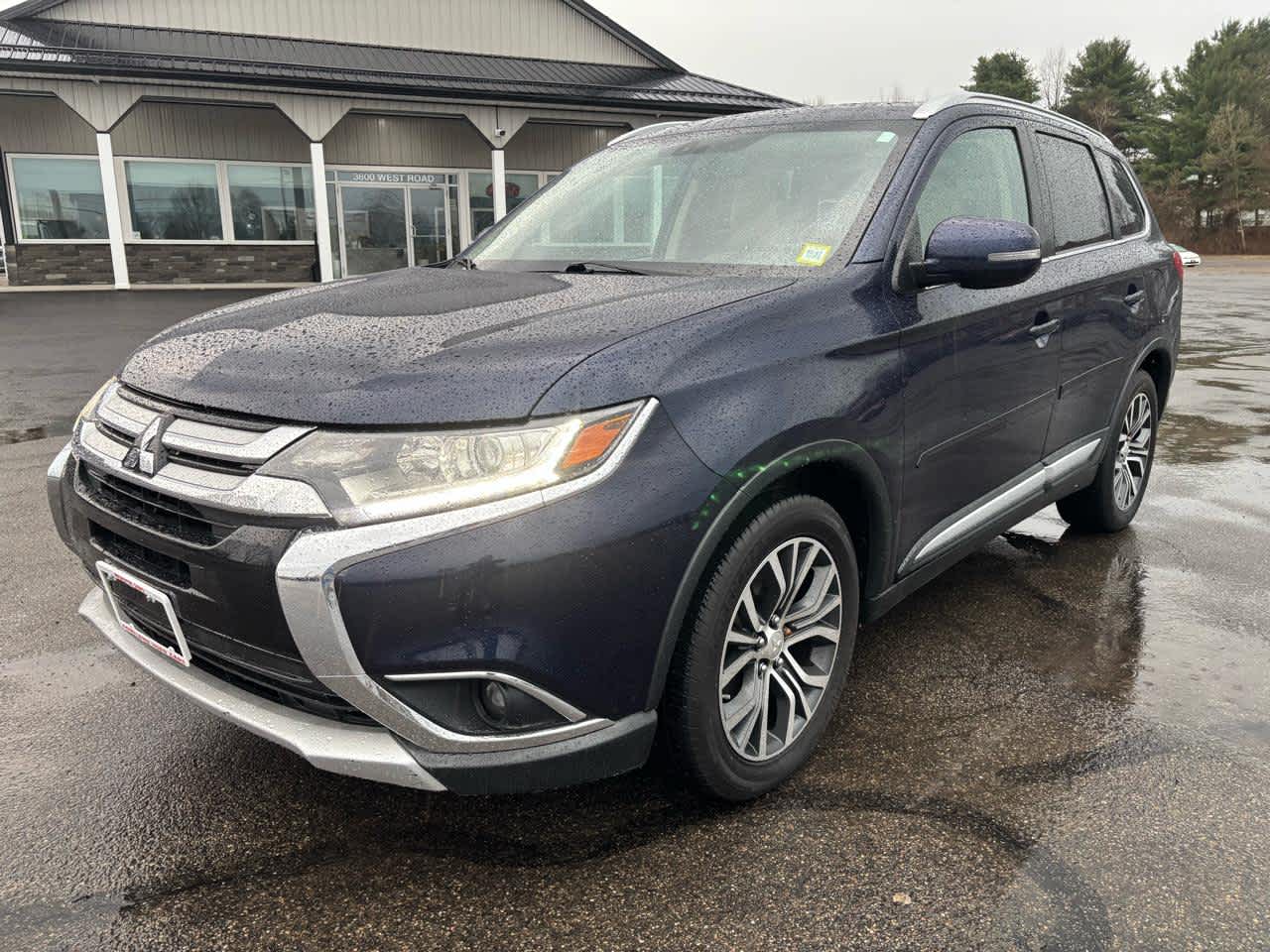 Cosmic Blue Metallic 2017 Mitsubishi Outlander SEL S-AWC SUV / Crossover All-Wheel Drive Continuously Variable Transmission