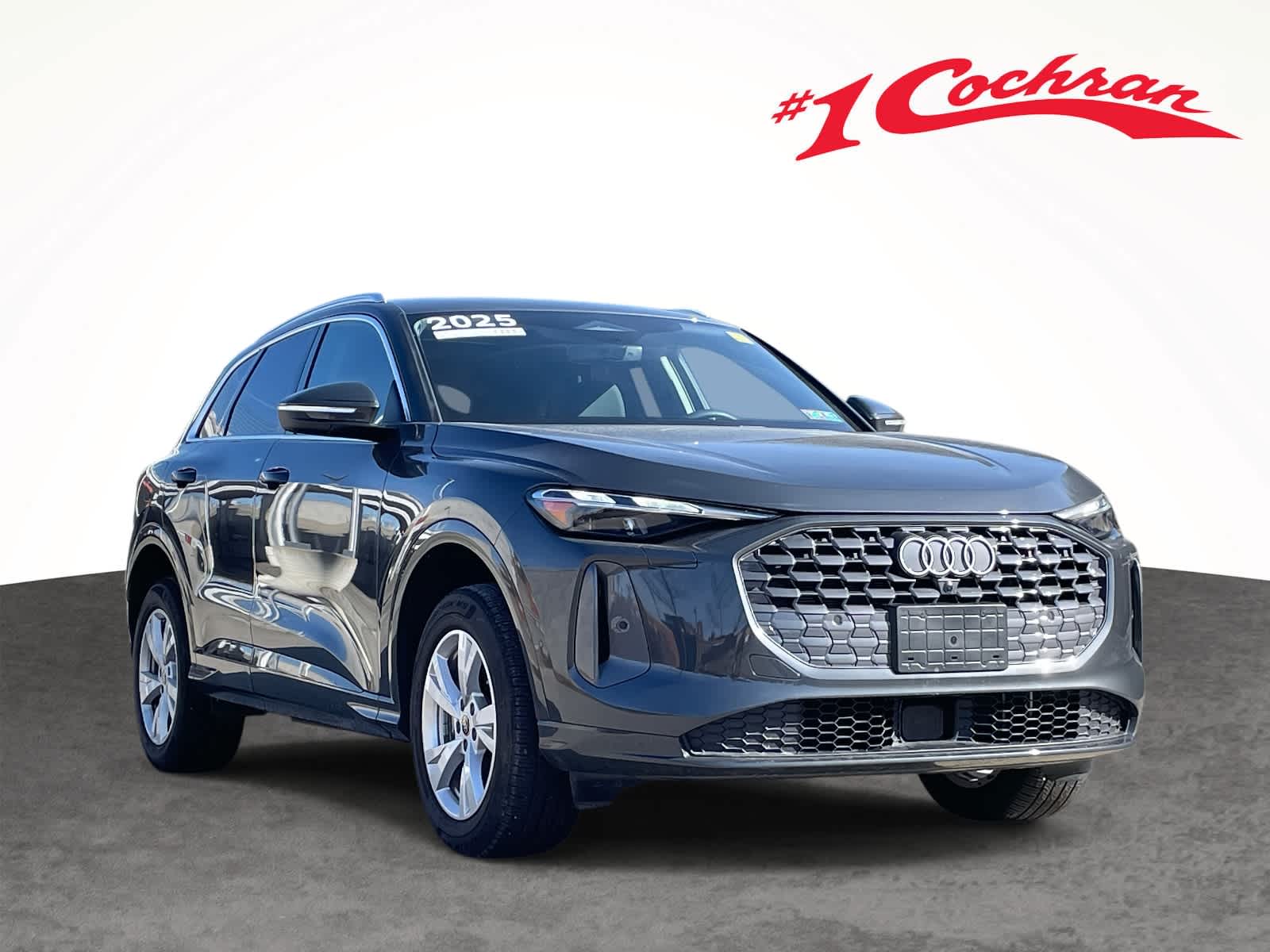 2025 Audi Q5 quattro Premium 40 TFSI