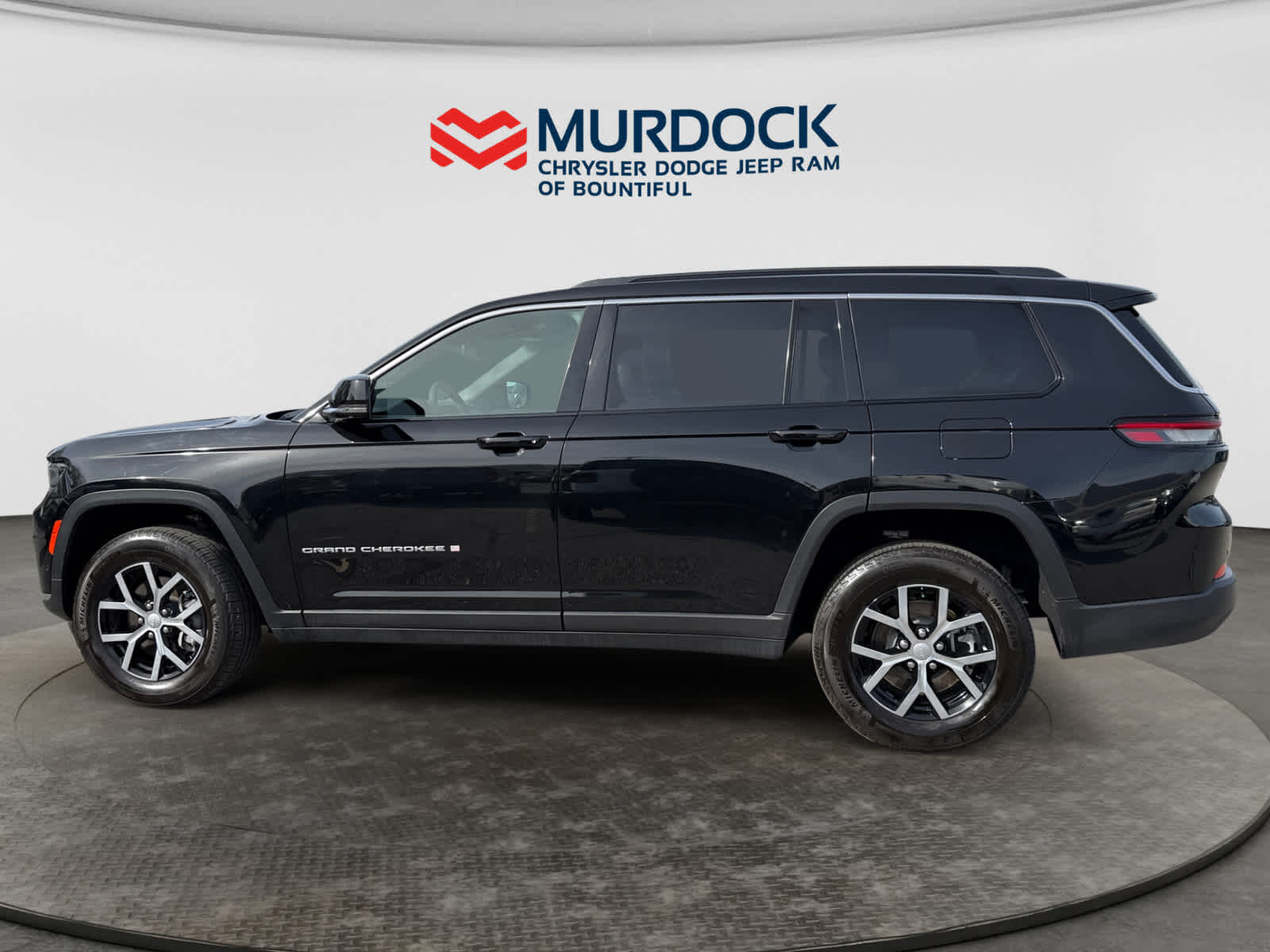 View vehicle photo 2