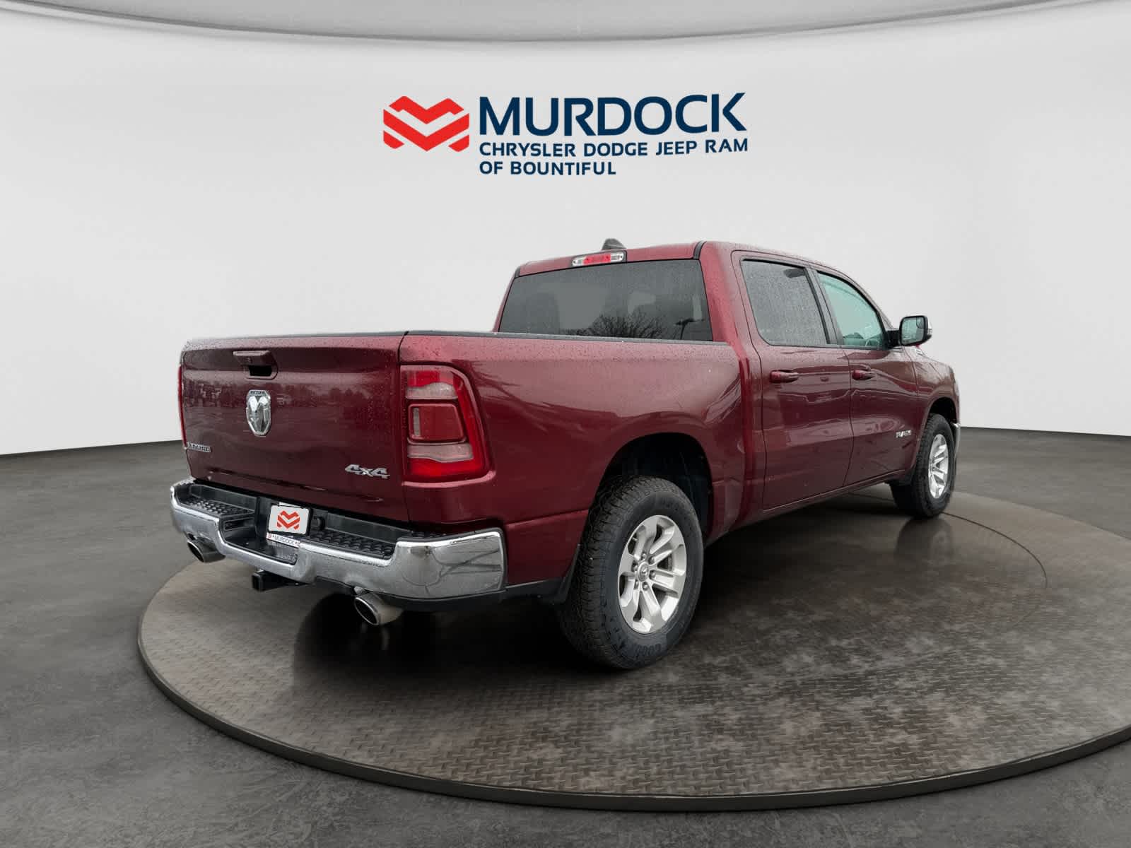 View vehicle photo 5