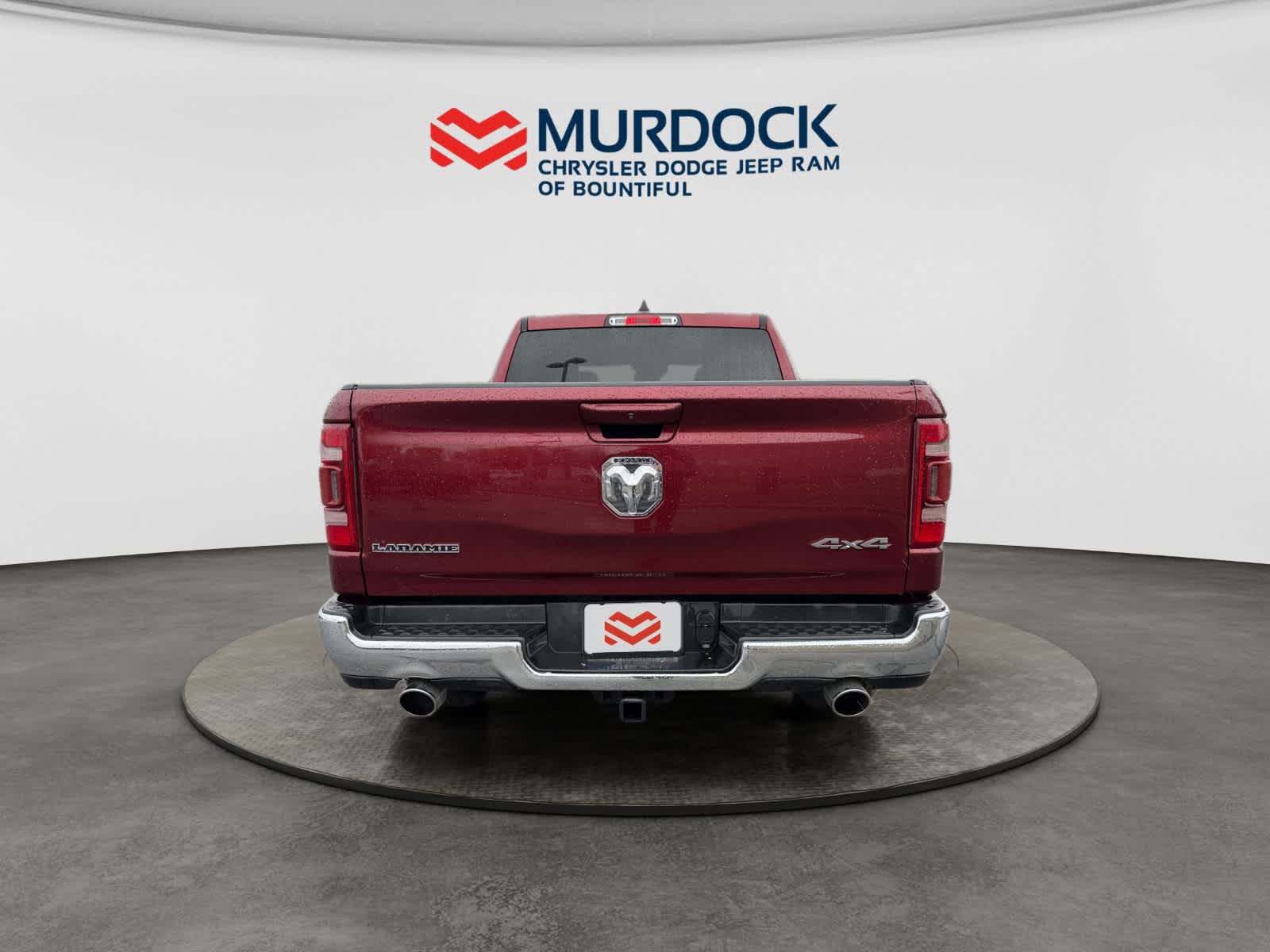 View vehicle photo 4