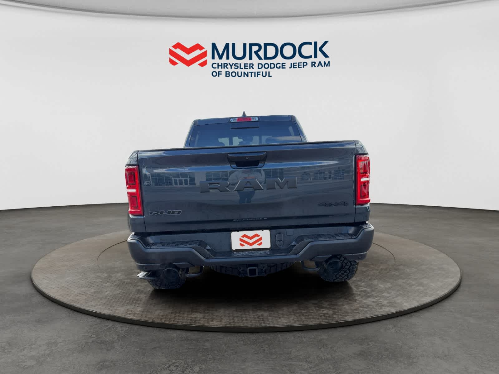 View vehicle photo 4