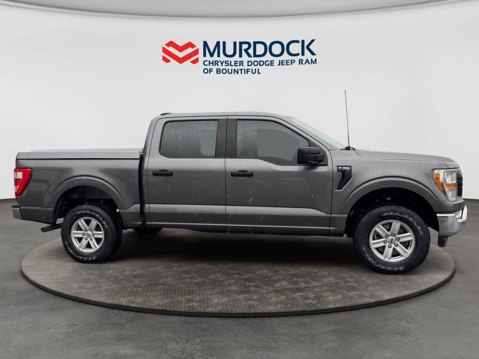 View vehicle photo 6