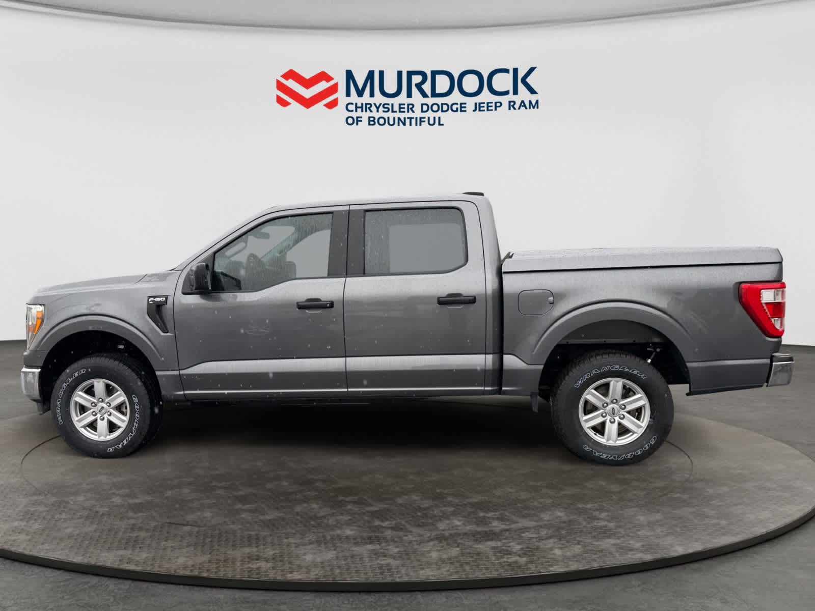 View vehicle photo 2