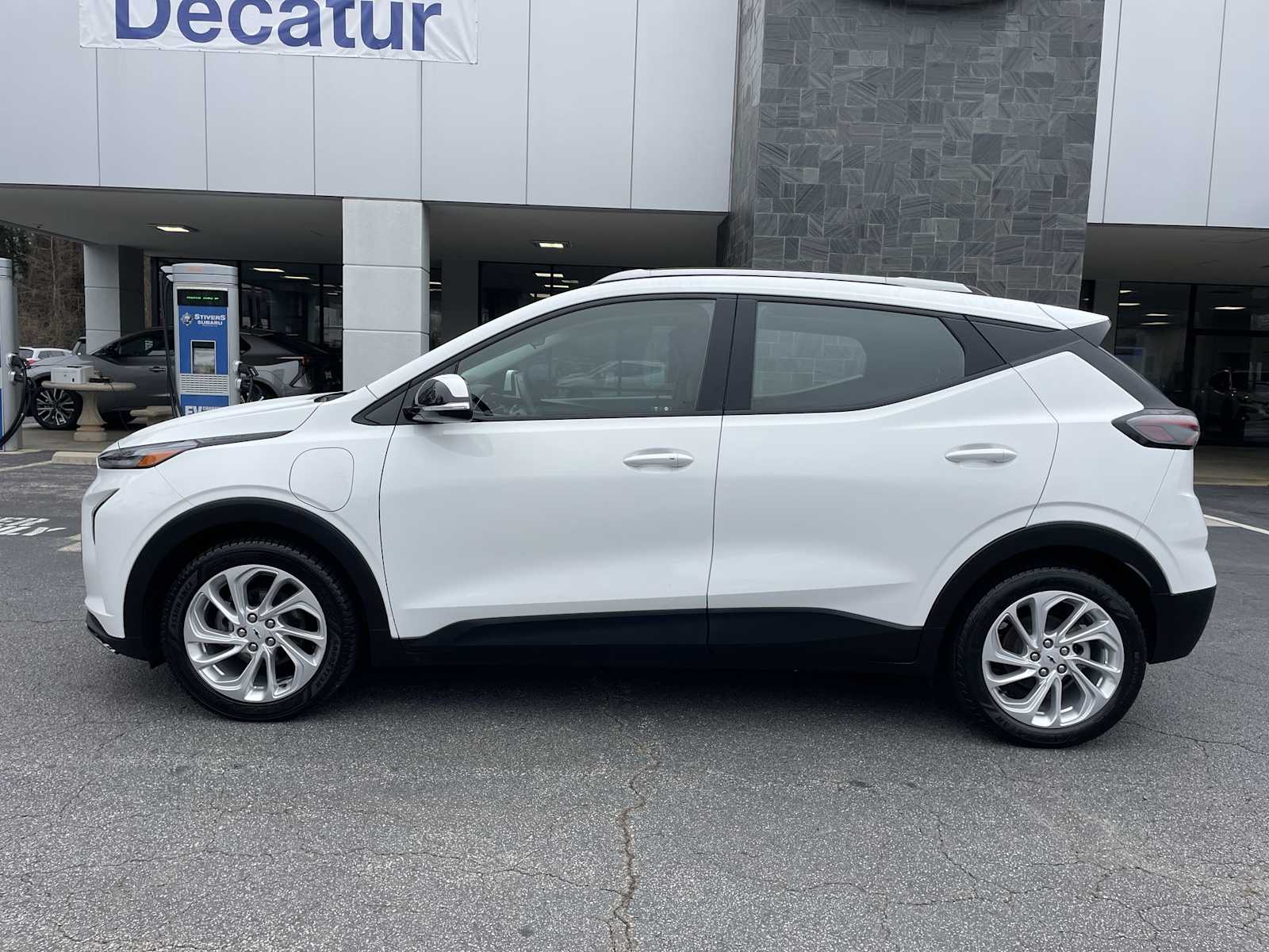 Used 2022 Chevrolet Bolt EUV LT with VIN 1G1FY6S04N4125496 for sale in Decatur, GA