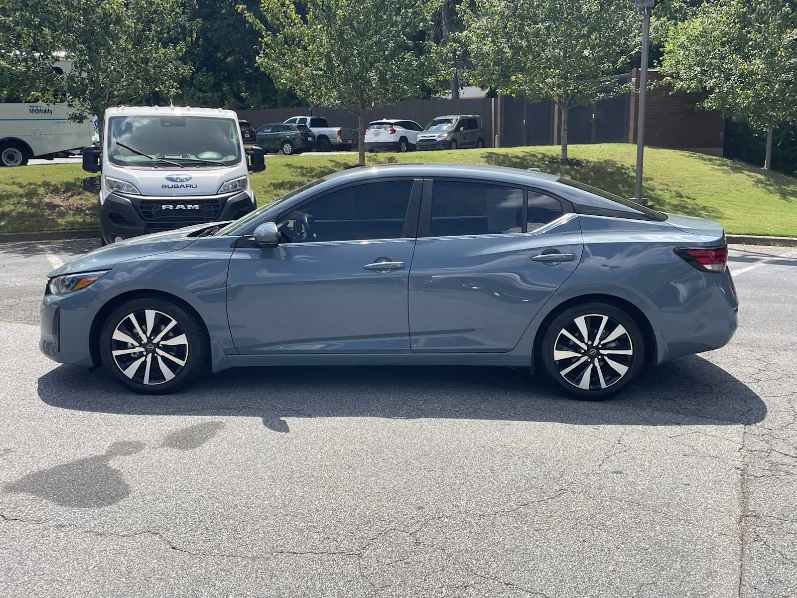 Used 2024 Nissan Sentra SV with VIN 3N1AB8CV9RY276316 for sale in Decatur, GA