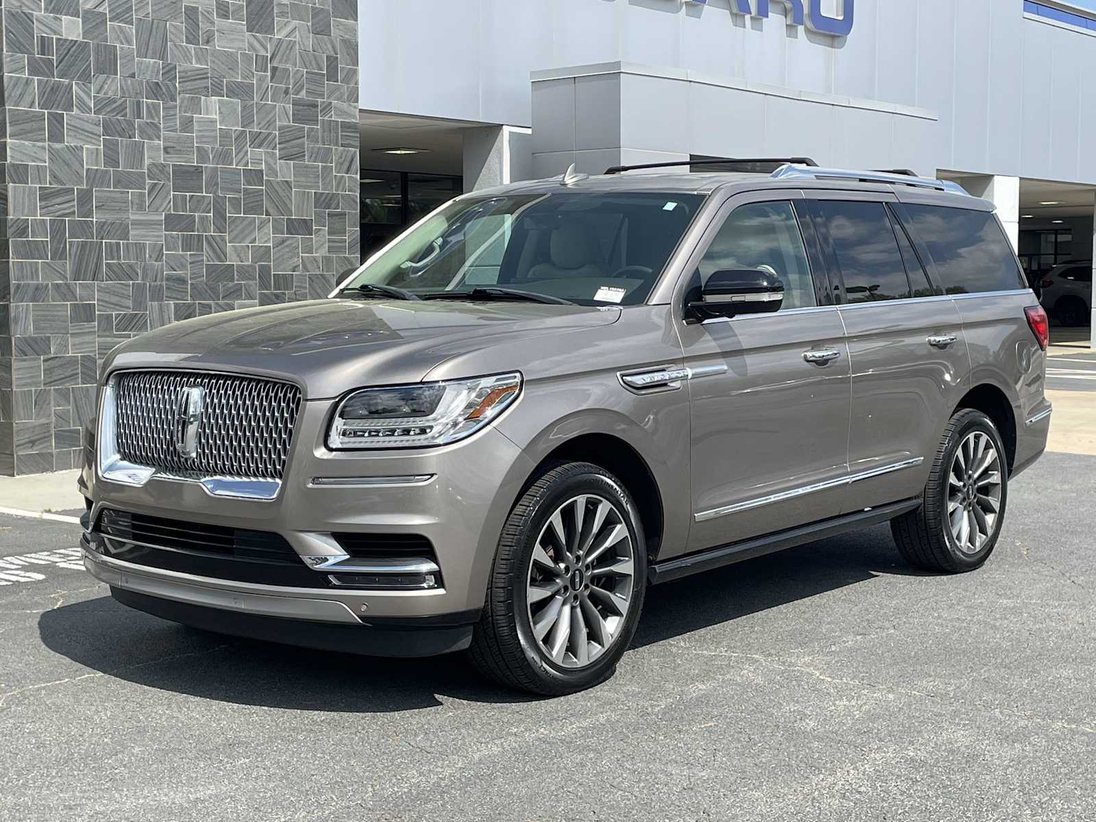 2019 Lincoln Navigator Select