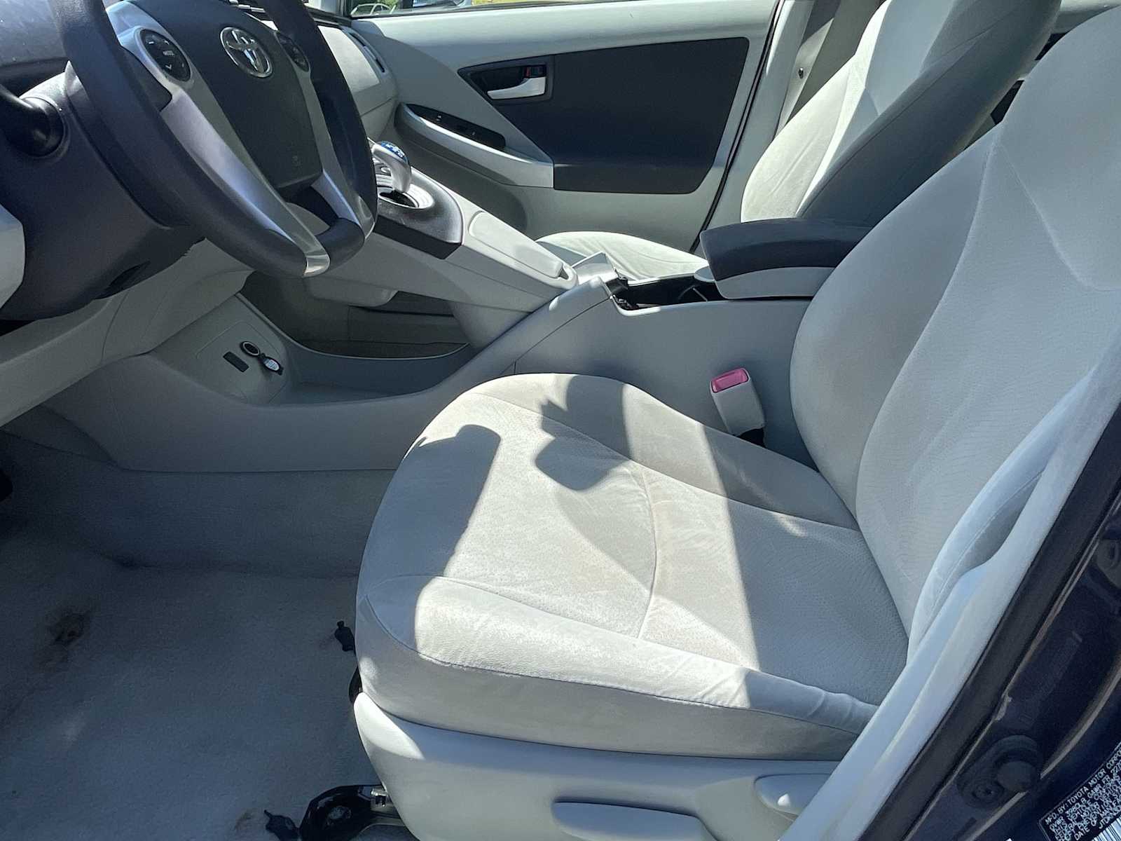 2011 Toyota Prius II - Photo 10